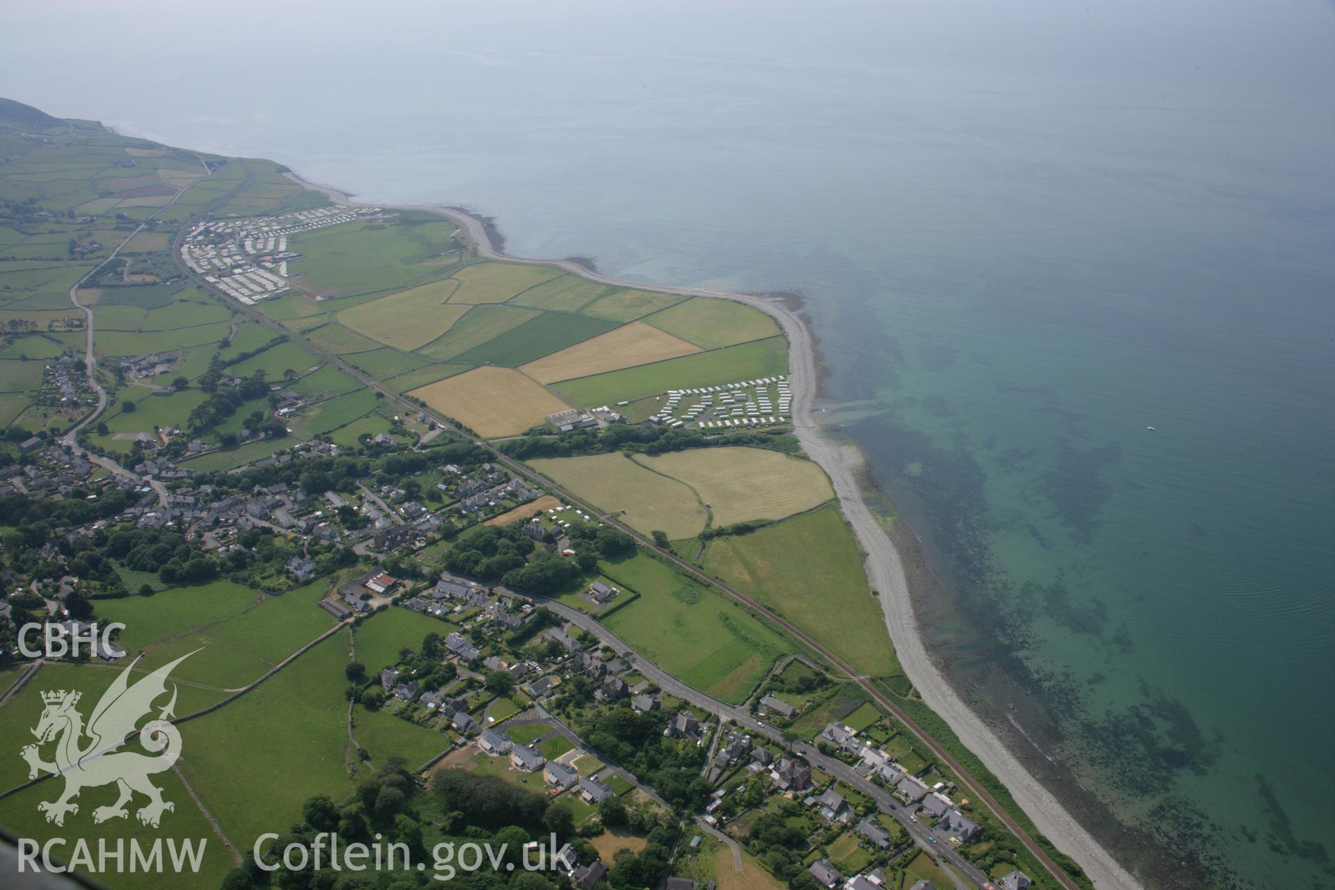 RCAHMW colour oblique aerial photograph of Llwyngwril. Taken on 04 July 2006 by Toby Driver.