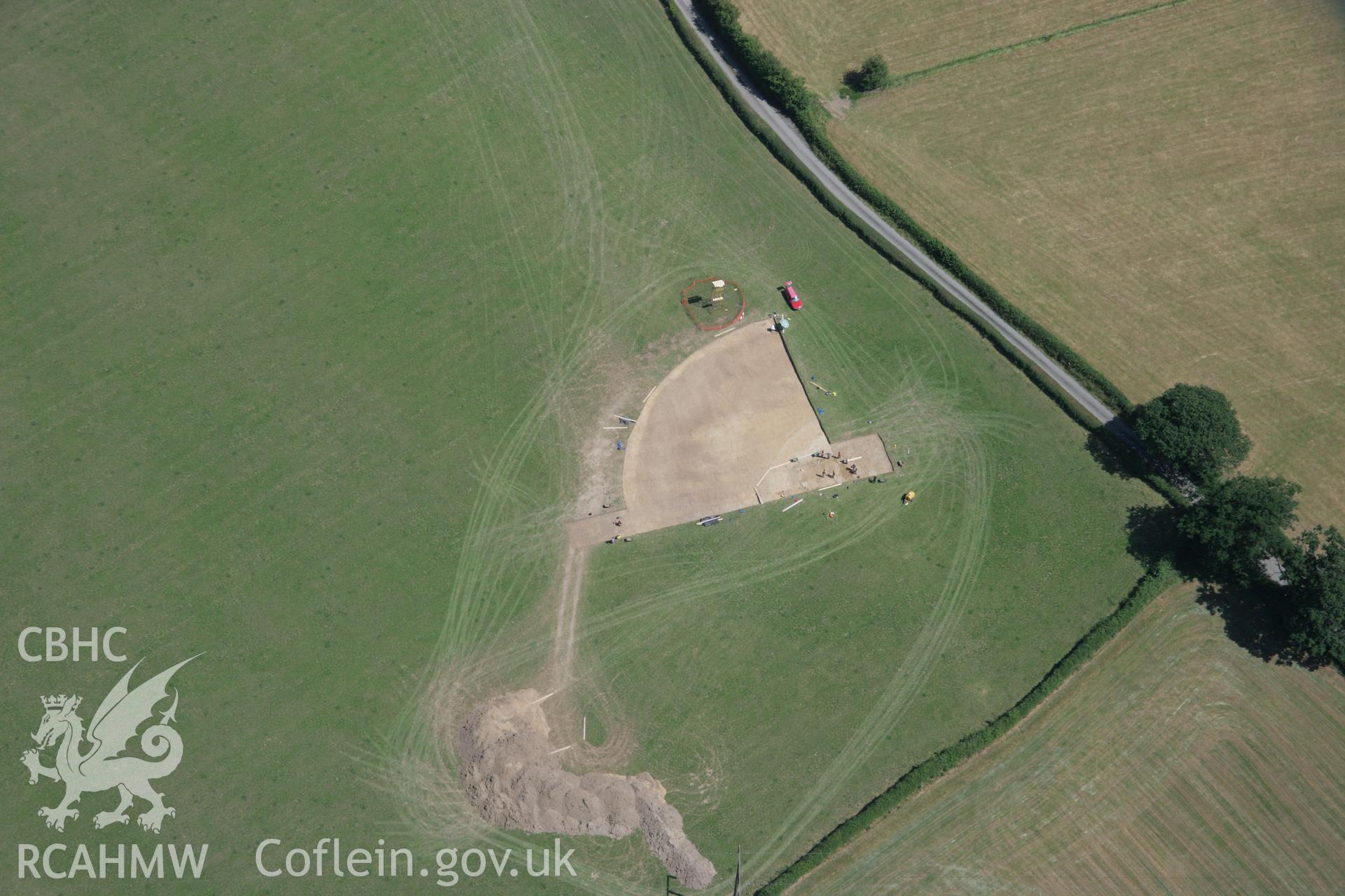 RCAHMW colour oblique aerial photograph of Dyffryn Lane Henge. Taken on 13 July 2006 by Toby Driver.