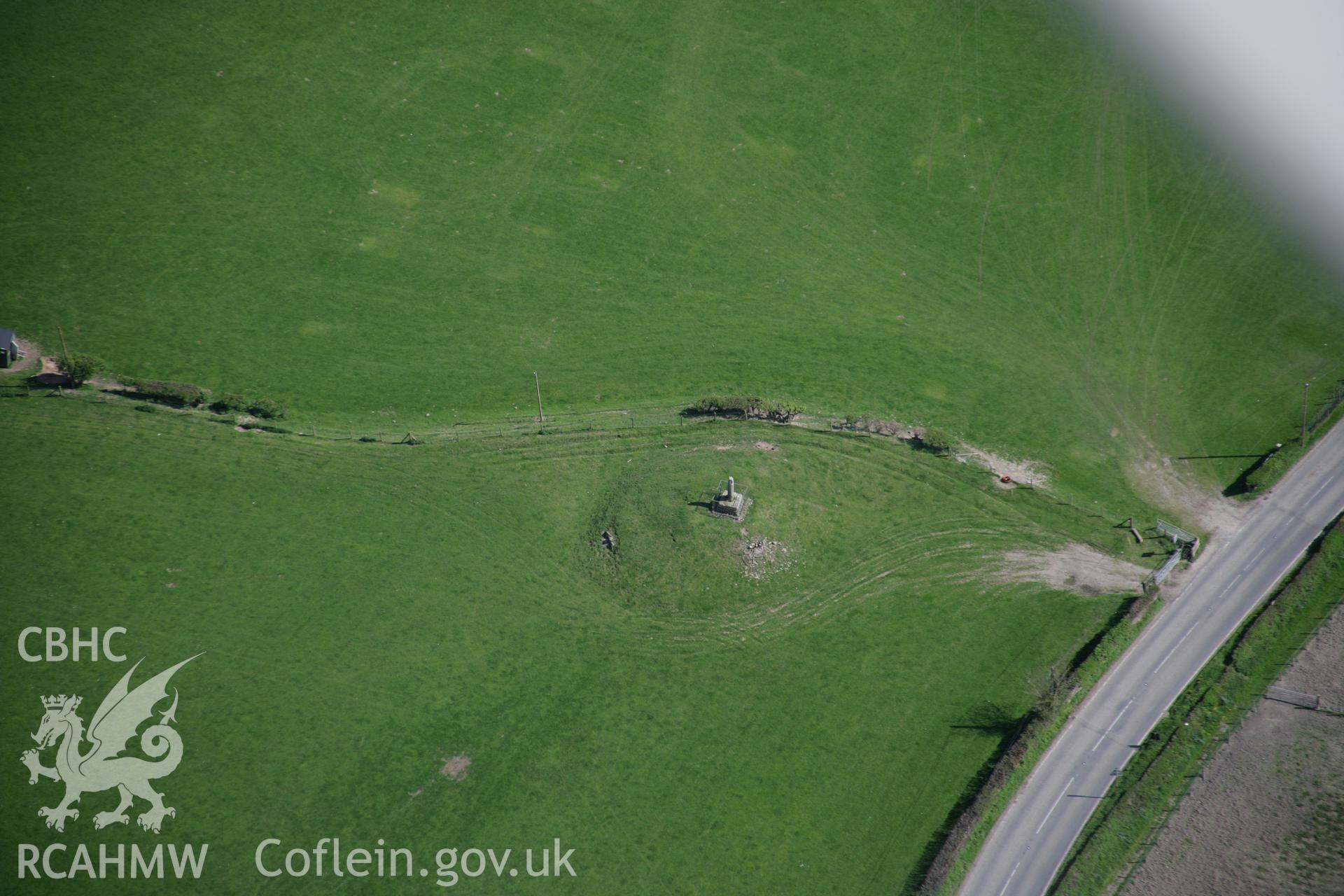 RCAHMW digital colour oblique photograph of Eliseg's Pillar from the north. Taken on 05/05/2006 by T.G. Driver.