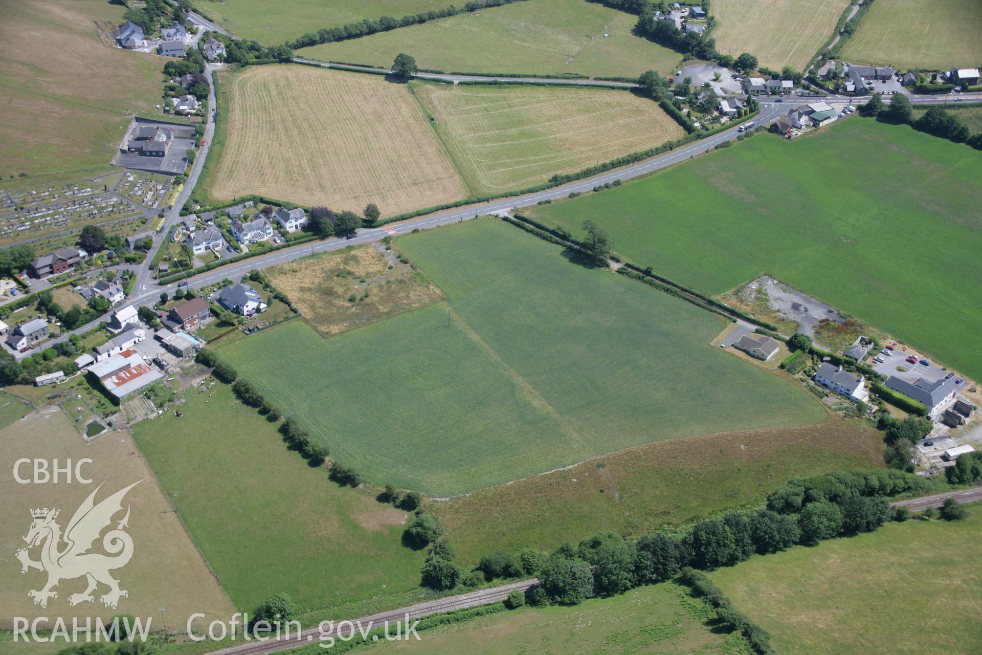 RCAHMW colour oblique aerial photograph of Pant y Peran barrow cemetery. Taken on 17 July 2006 by Toby Driver.