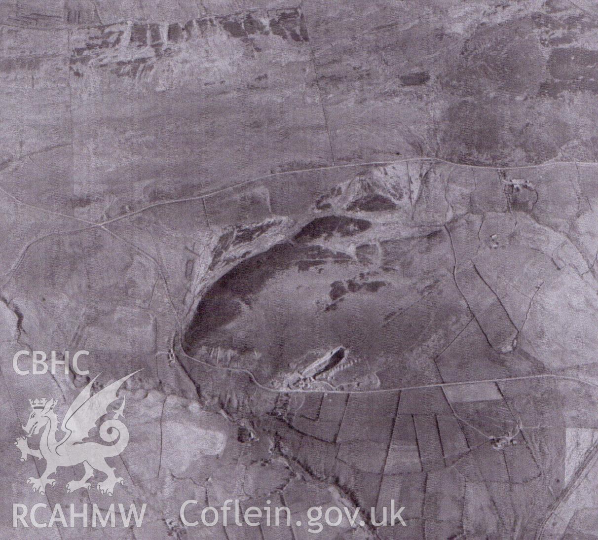 1947 Aerial photograph showing assessment area for Tan y Foel Quarry, Cefn Coch, report no. 1089.