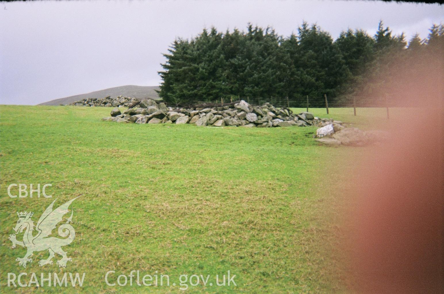 Digital colour photograph of Godor clearance cairn XIV taken on 05/12/2006 by B. Britton during the Berwyn North East Upland Survey by Archaeophysica.