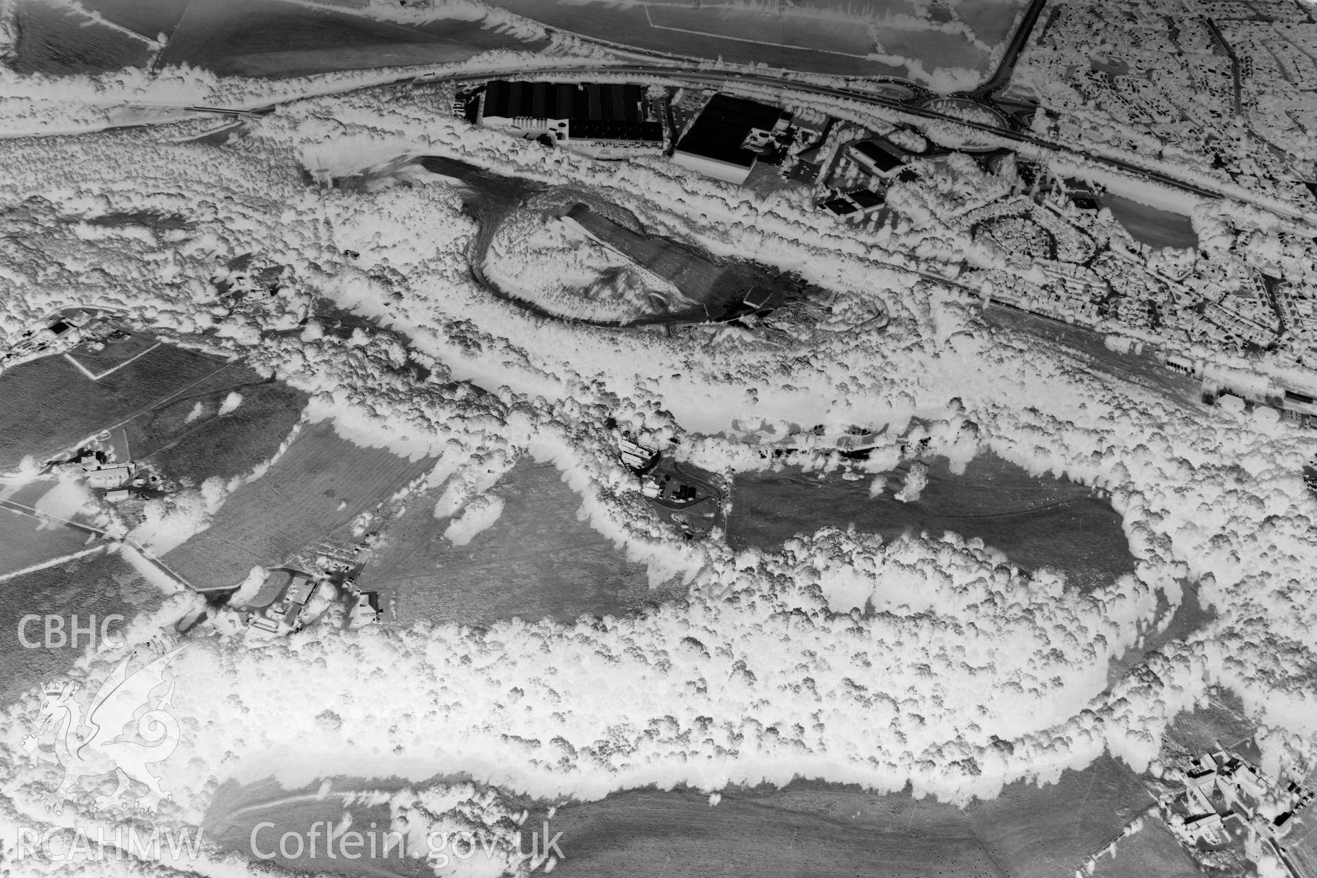Digital black and white photograph showing Bryn Alyn Hillfort and the surrounding area.