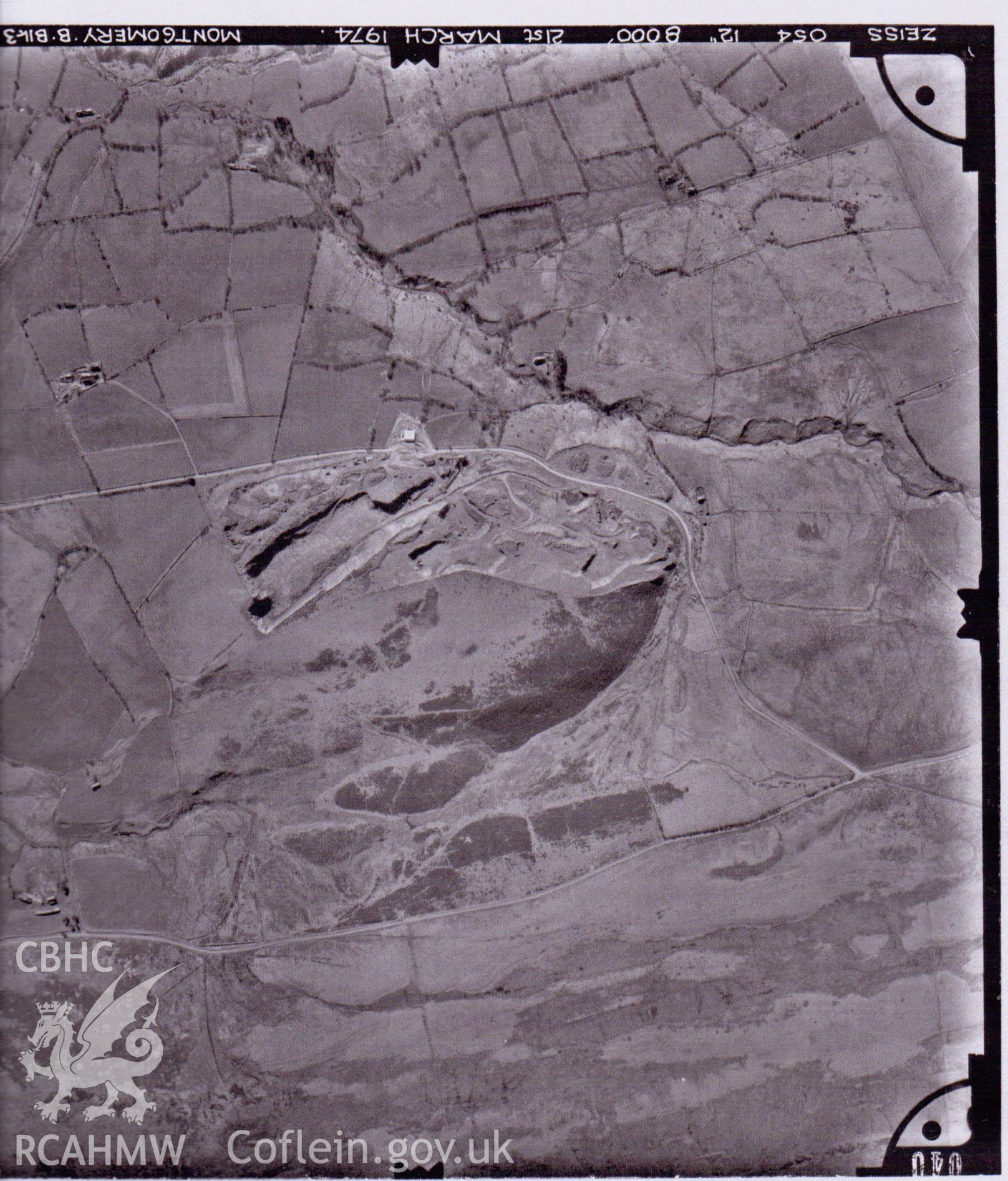 1974 OS aerial photograph showing assessment area for Tan y Foel Quarry, Cefn Coch, report no. 1089.