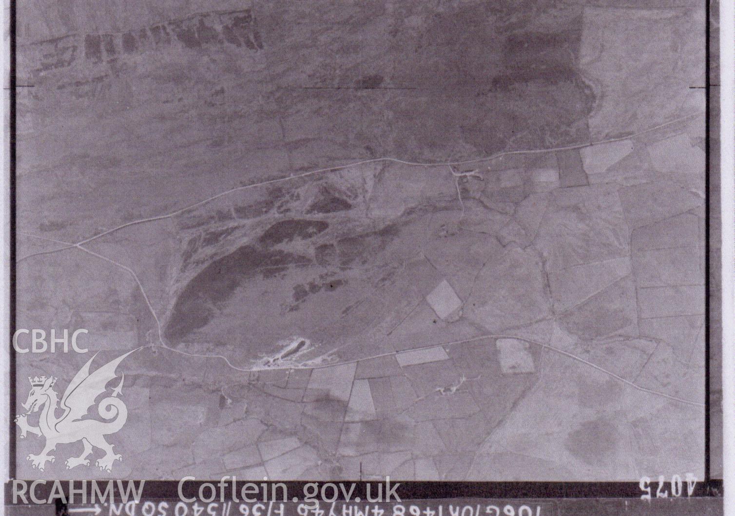 1946 Aerial photograph showing assessment area for Tan y Foel Quarry, Cefn Coch, report no. 1089.