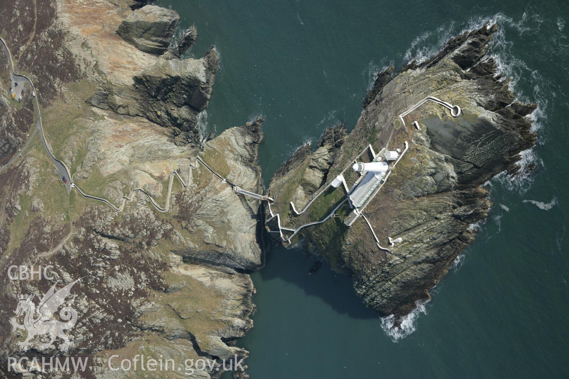 RCAHMW digital colour oblique photograph of South Stack lighthouse. Taken on 20/03/2005 by T.G. Driver.
