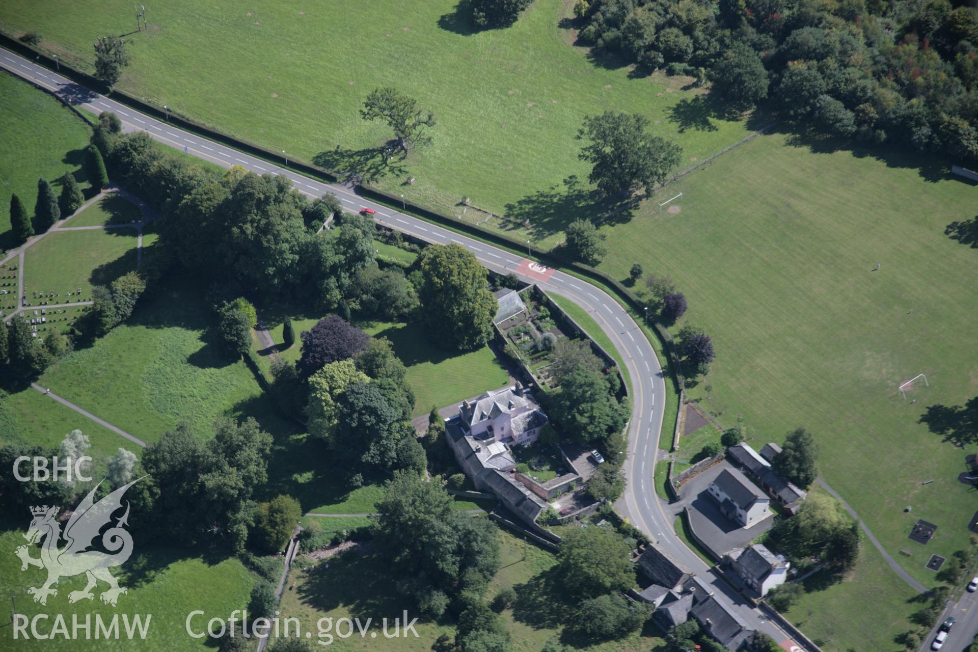 RCAHMW digital colour oblique photograph of Plas Llangattwg. Taken on 02/09/2005 by T.G. Driver.
