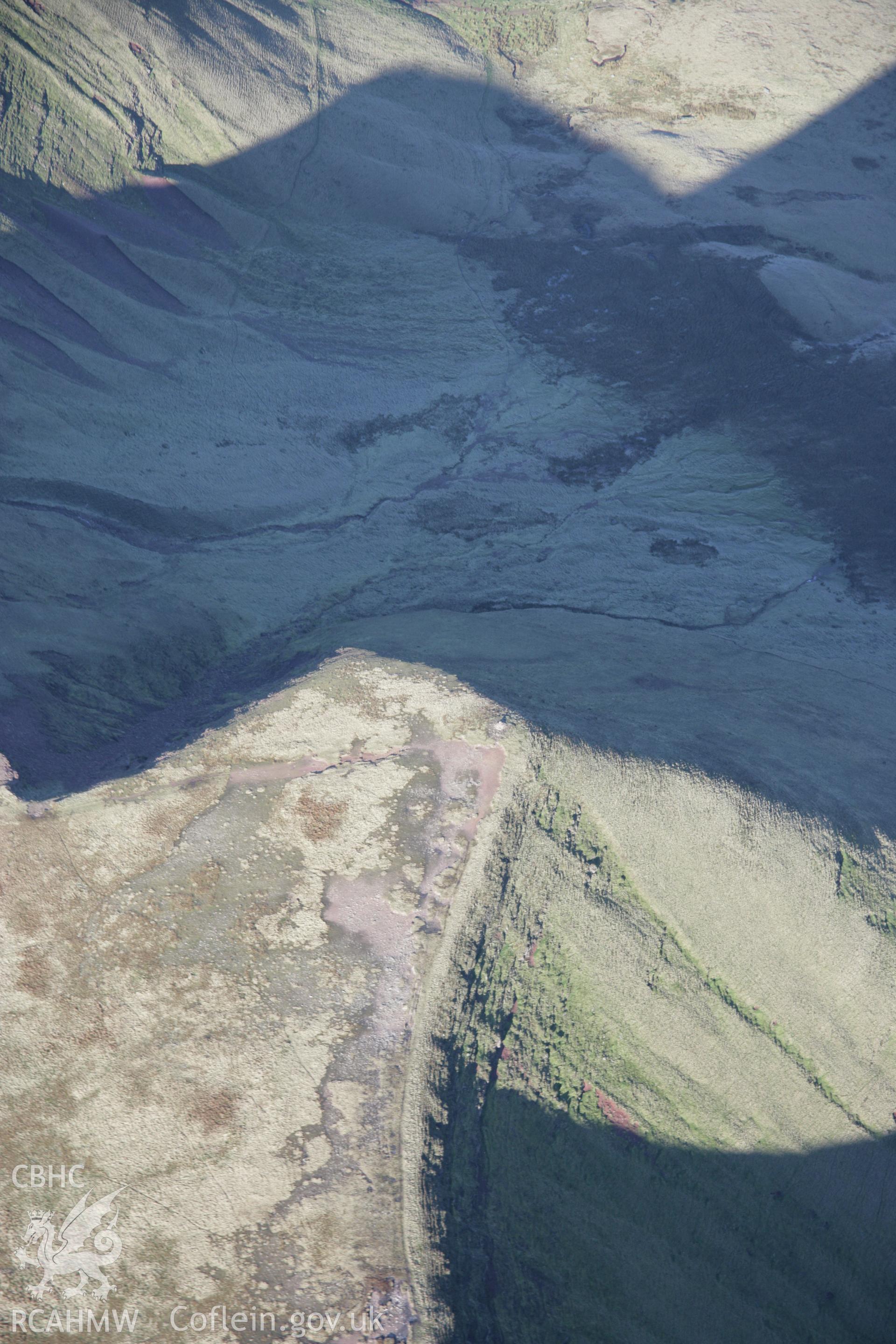 RCAHMW colour oblique photograph of Fan Foel, Bronze Age cairn, view looking north. Taken by Toby Driver on 17/11/2005.