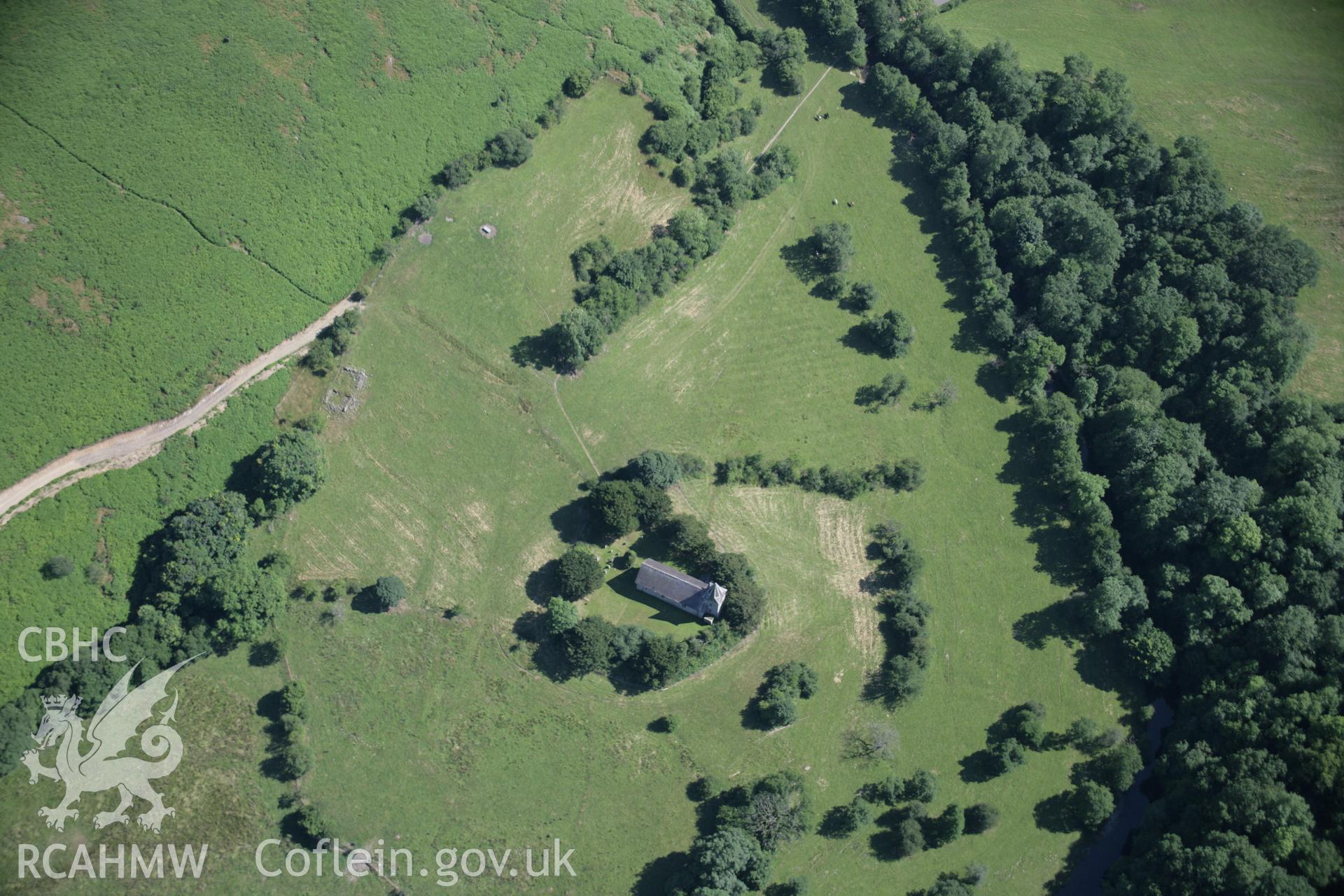 RCAHMW digital colour oblique photograph of Cefnllys medieval settlement viewed from the north. Taken on 21/07/2005 by T.G. Driver.