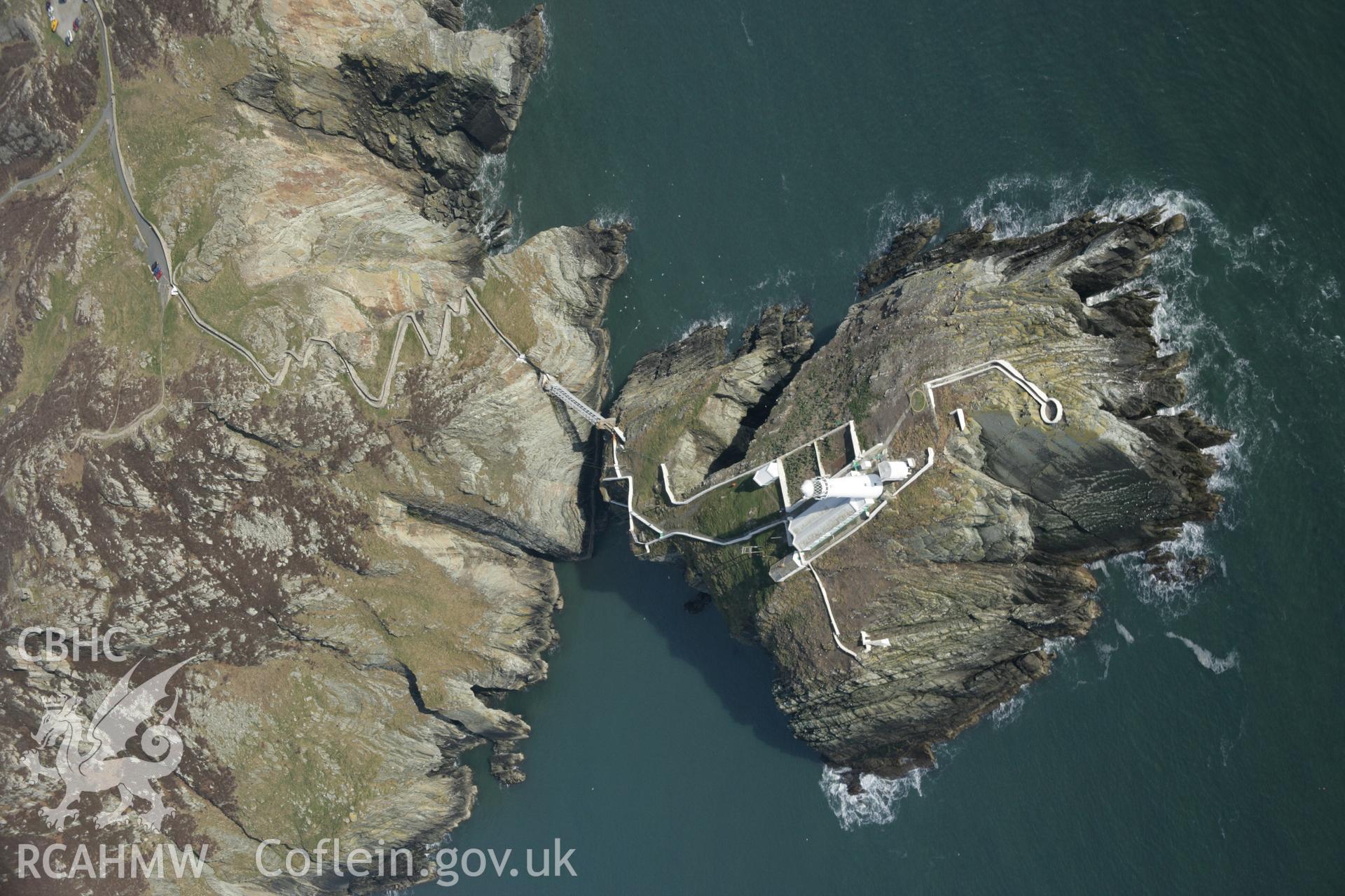 RCAHMW digital colour oblique photograph of South Stack lighthouse. Taken on 20/03/2005 by T.G. Driver.