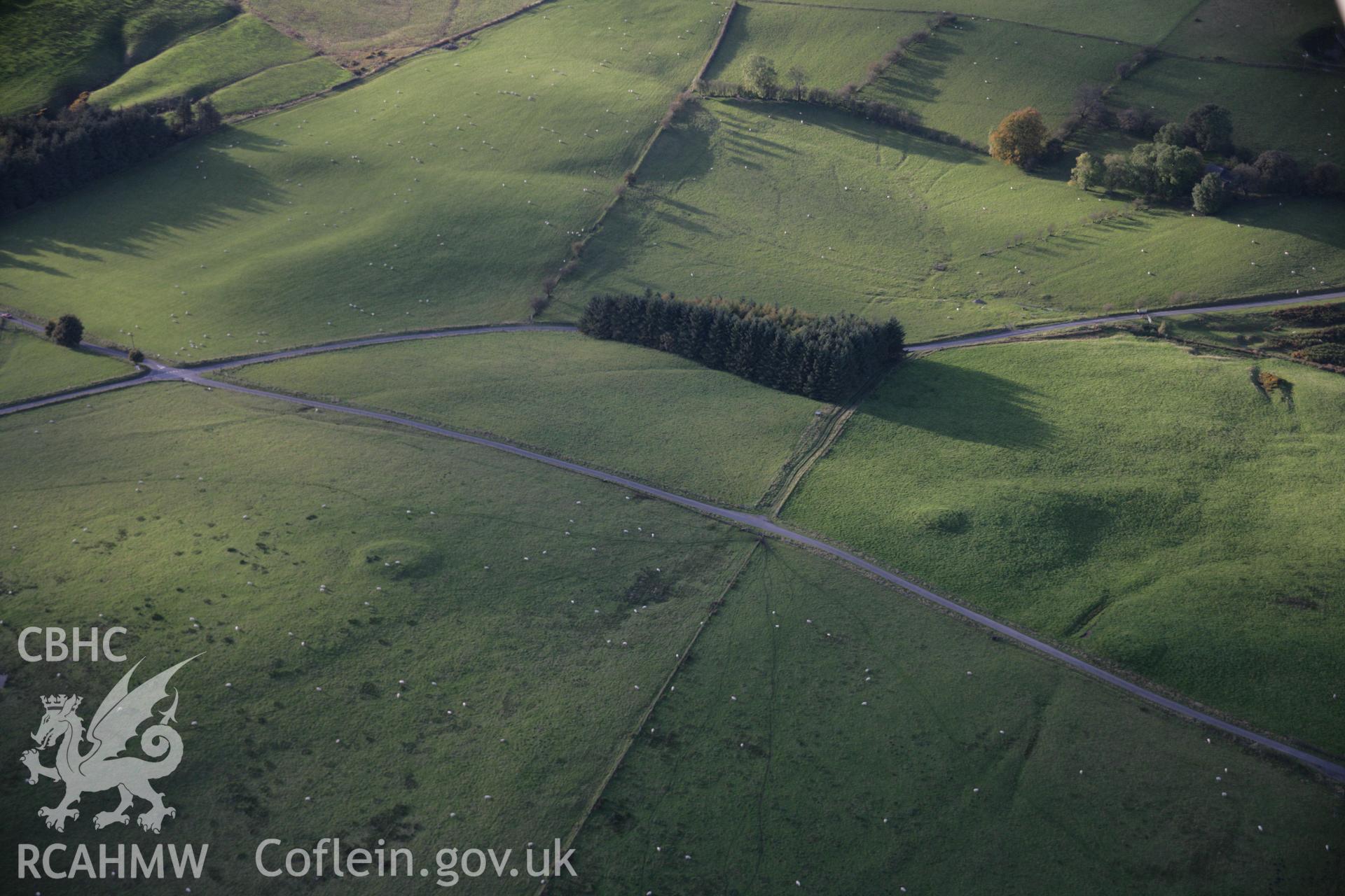 RCAHMW colour oblique aerial photograph of Rhiw Porthnant Barrow I, looking towards the north-west. Taken on 13 October 2005 by Toby Driver