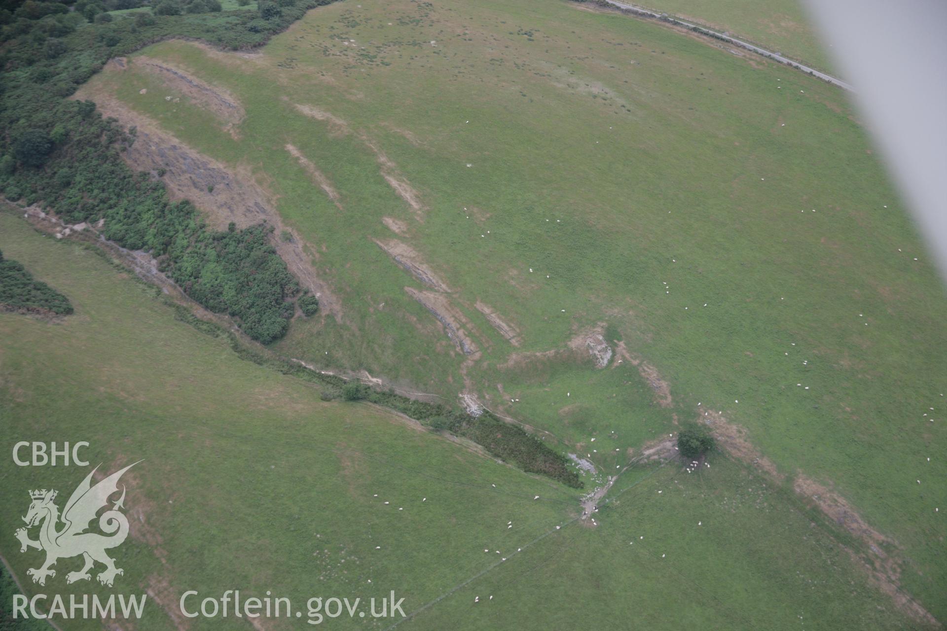 RCAHMW digital colour oblique photograph of Pen'r allt Hillfort viewed from the east. Taken on 18/07/2005 by T.G. Driver.