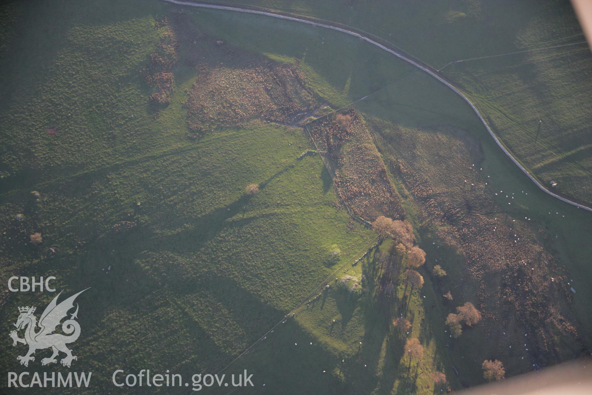 RCAHMW colour oblique aerial photograph of field systems near Bod-Silin, south of Gorddinog, from the north. Taken on 21 November 2005 by Toby Driver