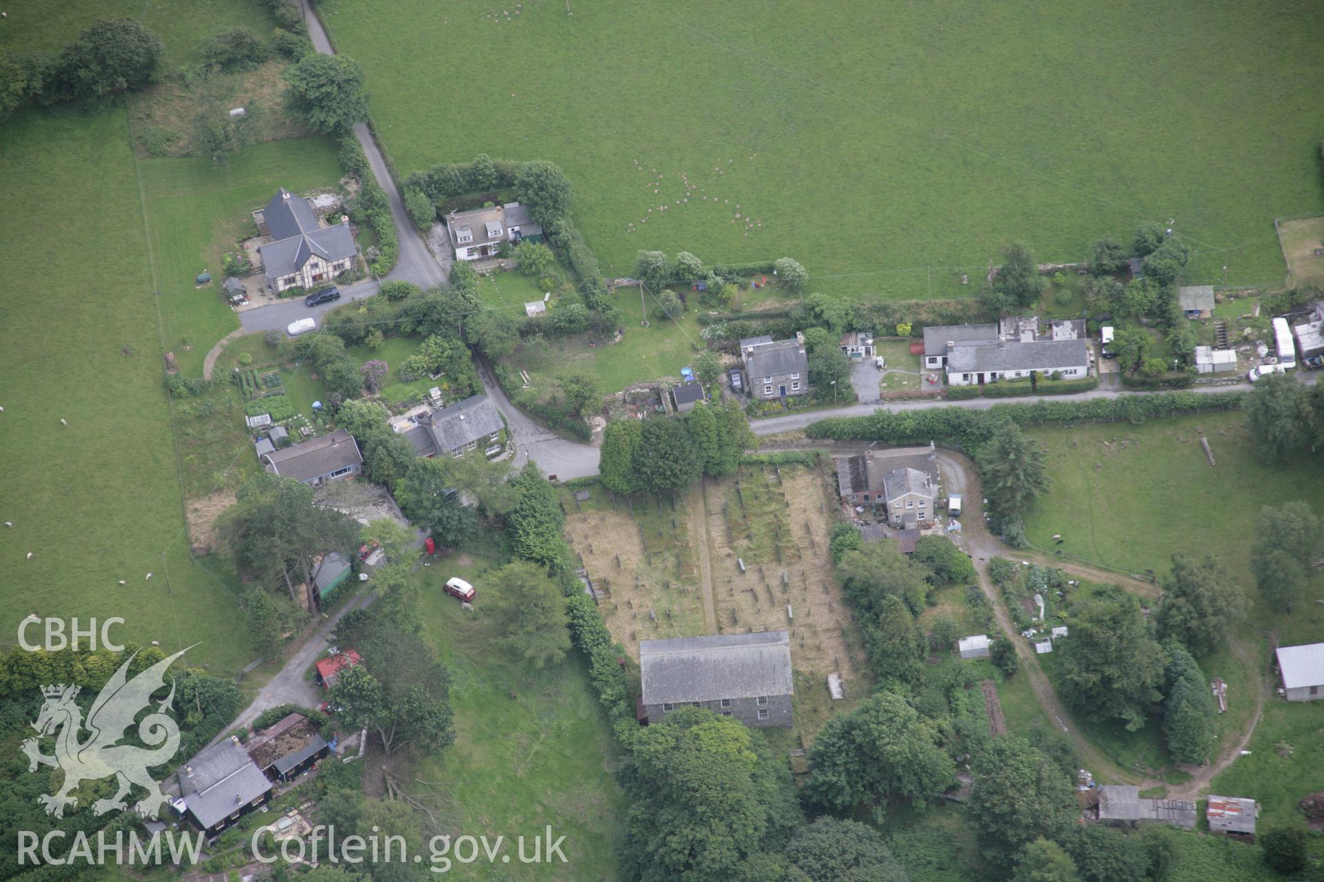 RCAHMW digital colour oblique photograph of Salem viewed from the north. Taken on 18/07/2005 by T.G. Driver.