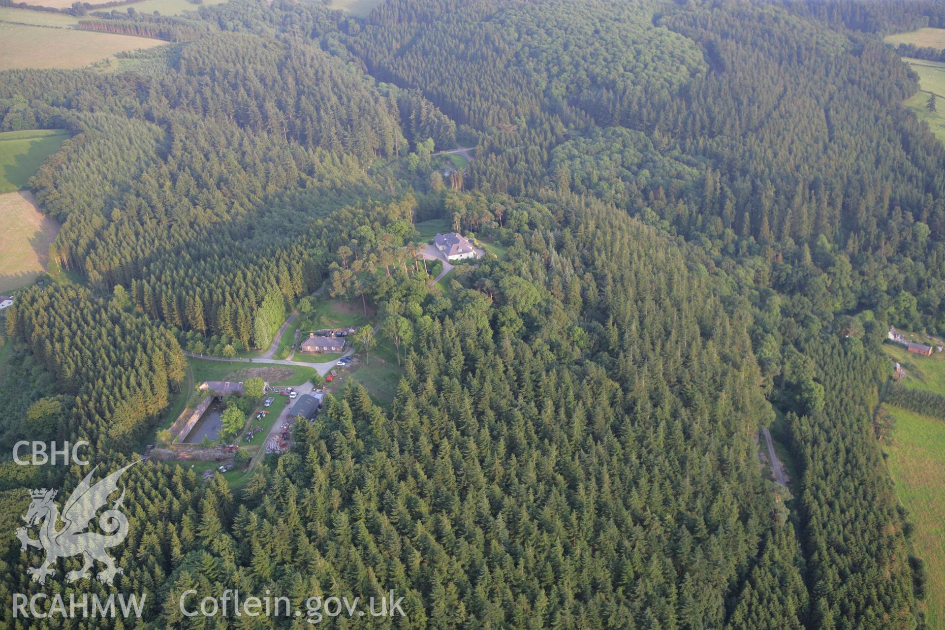 RCAHMW colour oblique photograph of view from the north, over Leighton Park. Taken by Toby Driver on 24/07/2008.