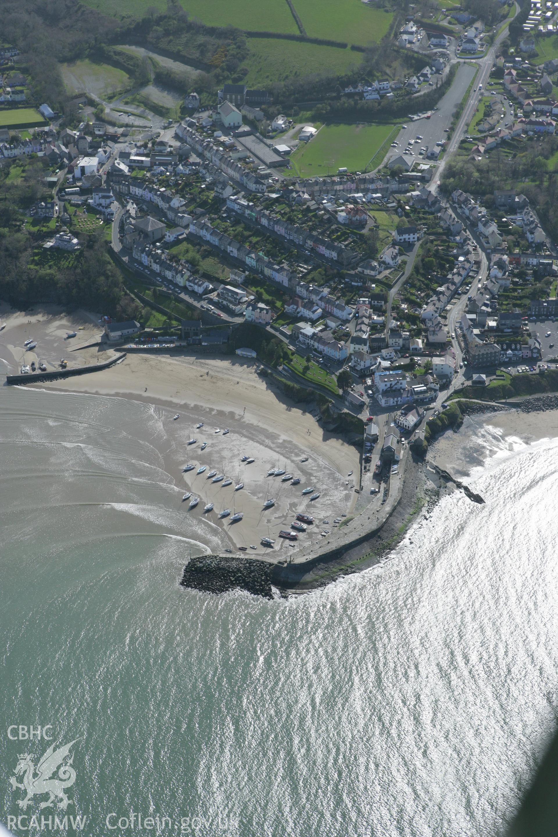 RCAHMW colour oblique photograph of New Quay Pier and Slipway. Taken by Toby Driver on 24/04/2008.