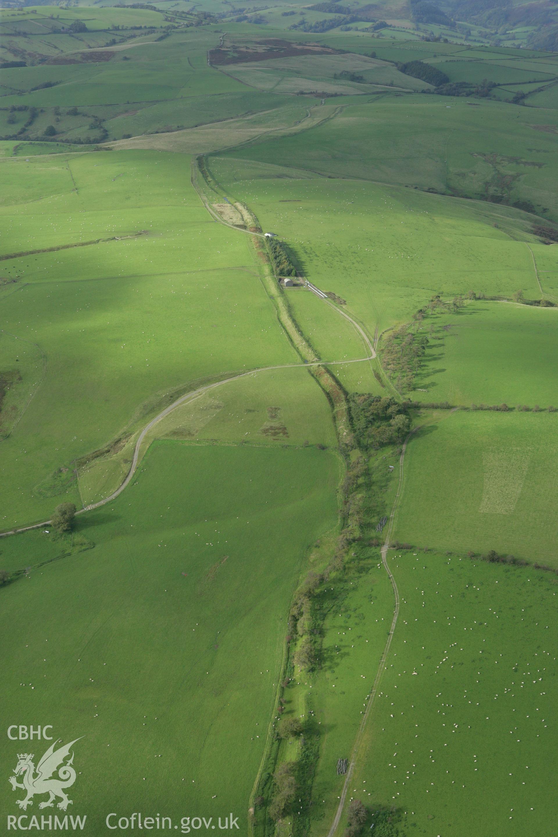 RCAHMW colour oblique photograph of Offa's Dyke ENGLAND. Taken by Toby Driver on 10/10/2008.