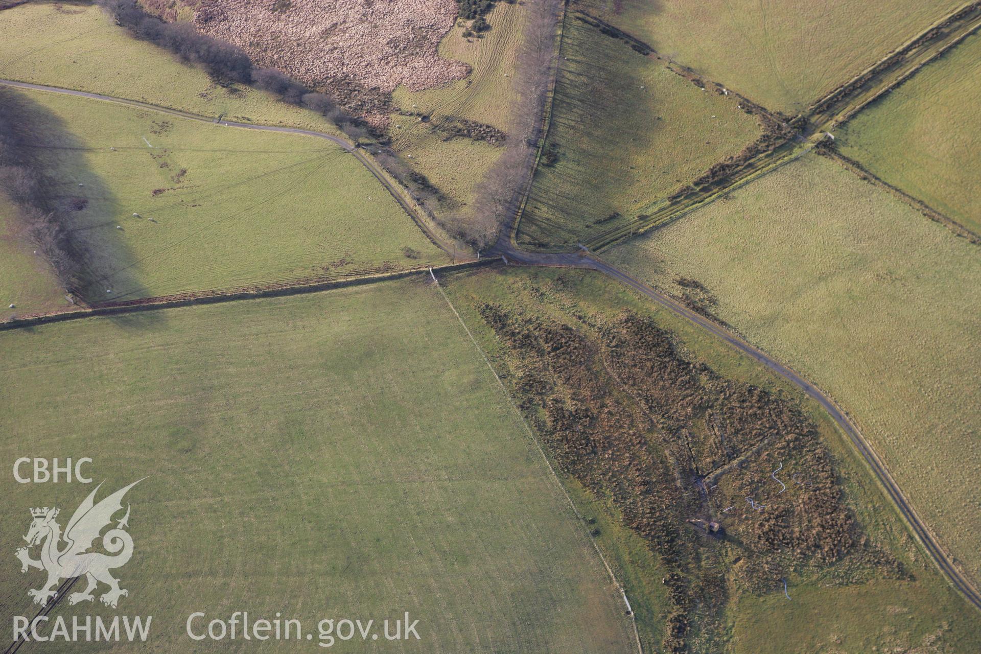 RCAHMW colour oblique photograph of Blaen-Ceiment Mound. Taken by Toby Driver on 15/12/2008.