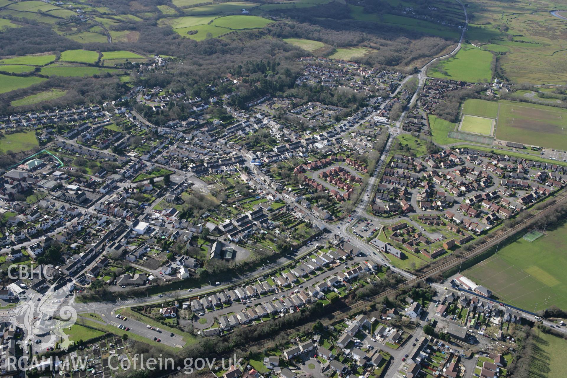 RCAHMW colour oblique photograph of Gowerton. Taken by Toby Driver on 04/03/2008.