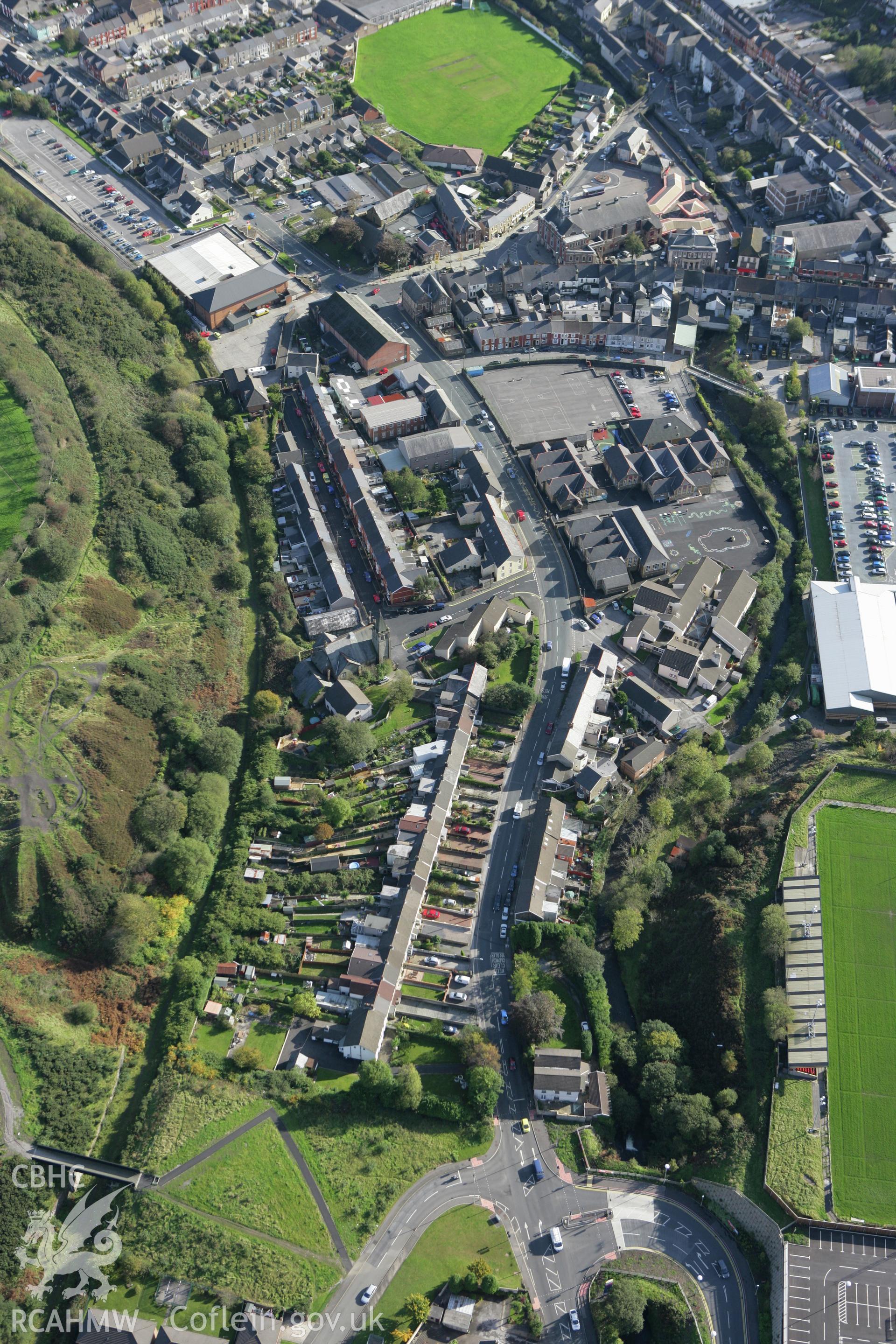 RCAHMW colour oblique photograph of Plasnewydd Primary School, Maesteg. Taken by Toby Driver on 16/10/2008.