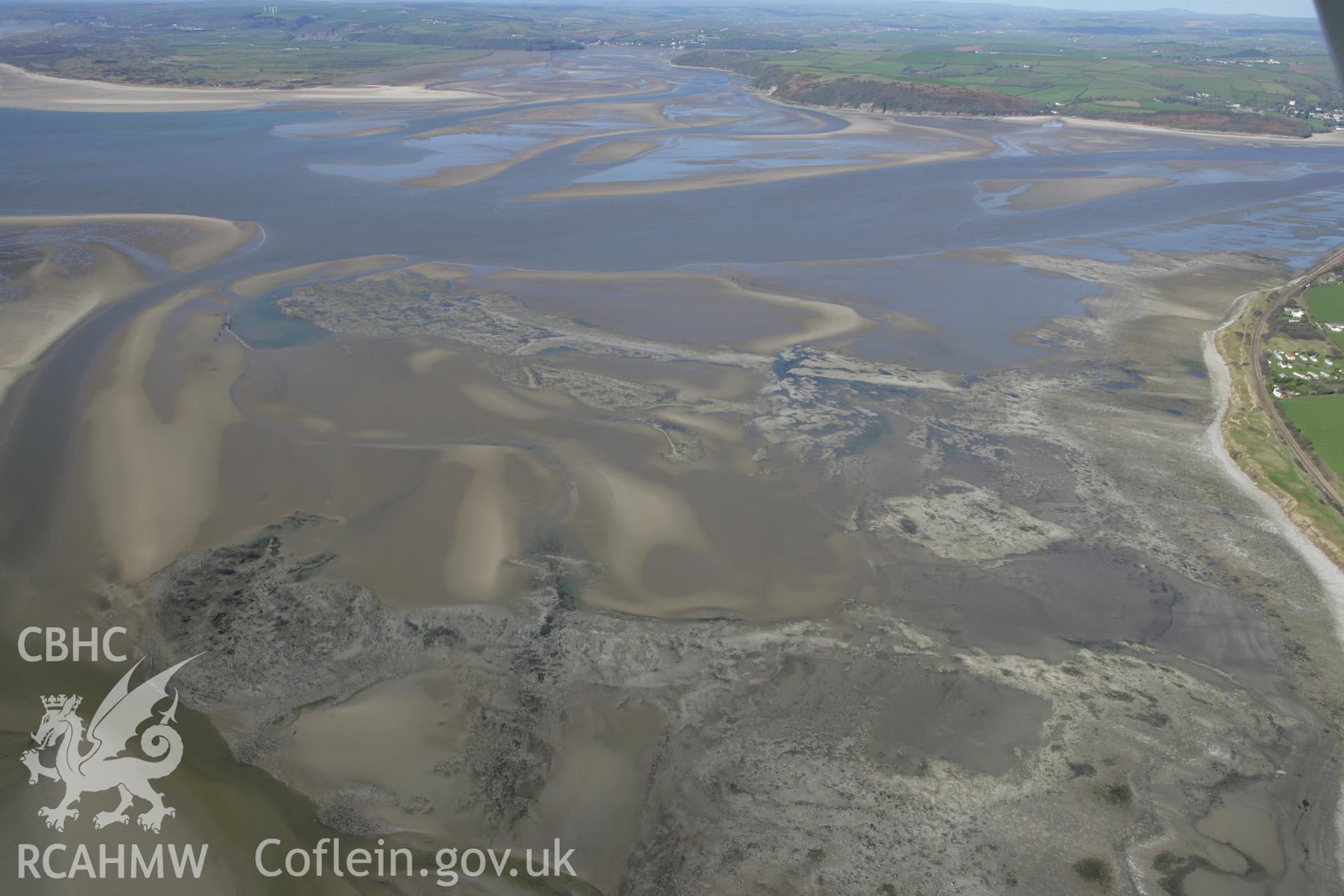 RCAHMW colour oblique photograph of Salmon Scar Fish Trap. Taken by Toby Driver on 04/03/2008.