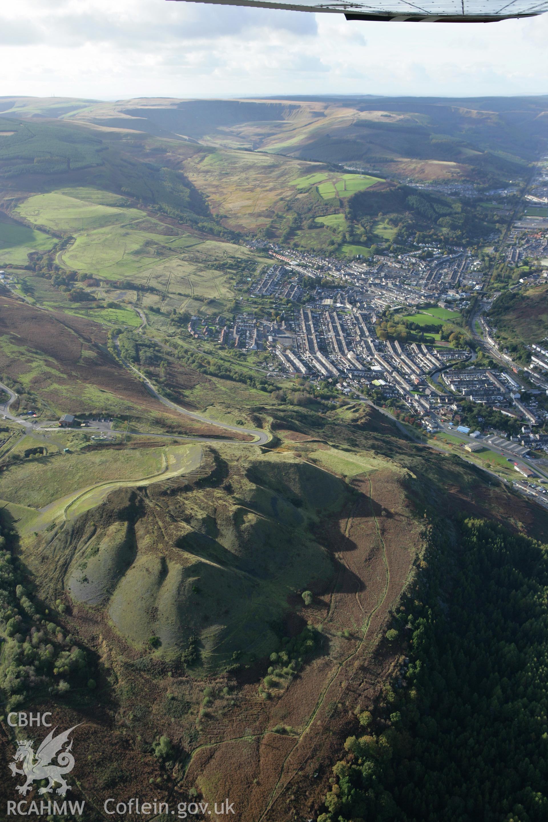 RCAHMW colour oblique photograph of Gelli Colliery (site of). Taken by Toby Driver on 16/10/2008.