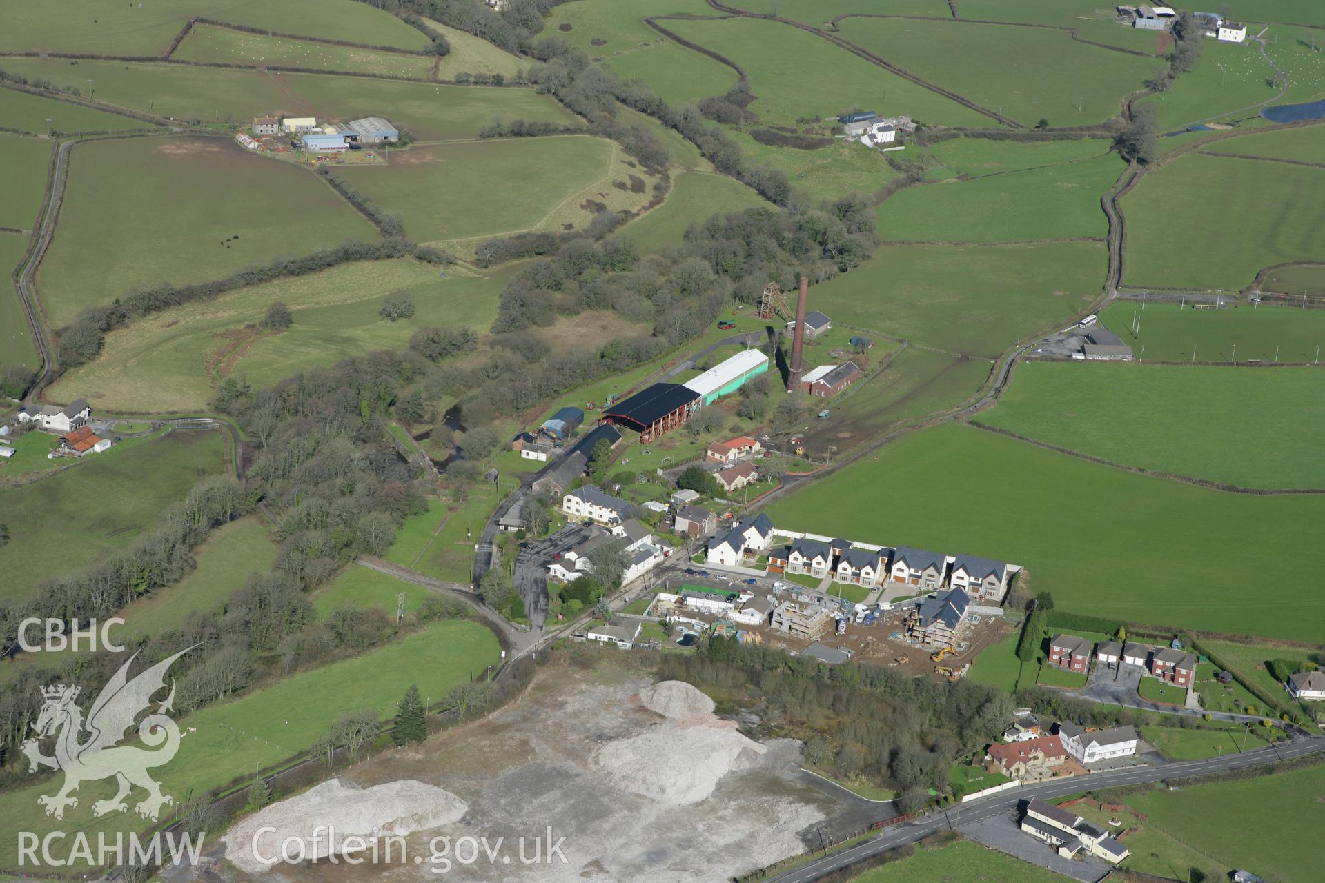 RCAHMW colour oblique photograph of Kidwelly Tinplate Works (Kidwelly Industrial Museum). Taken by Toby Driver on 04/03/2008.