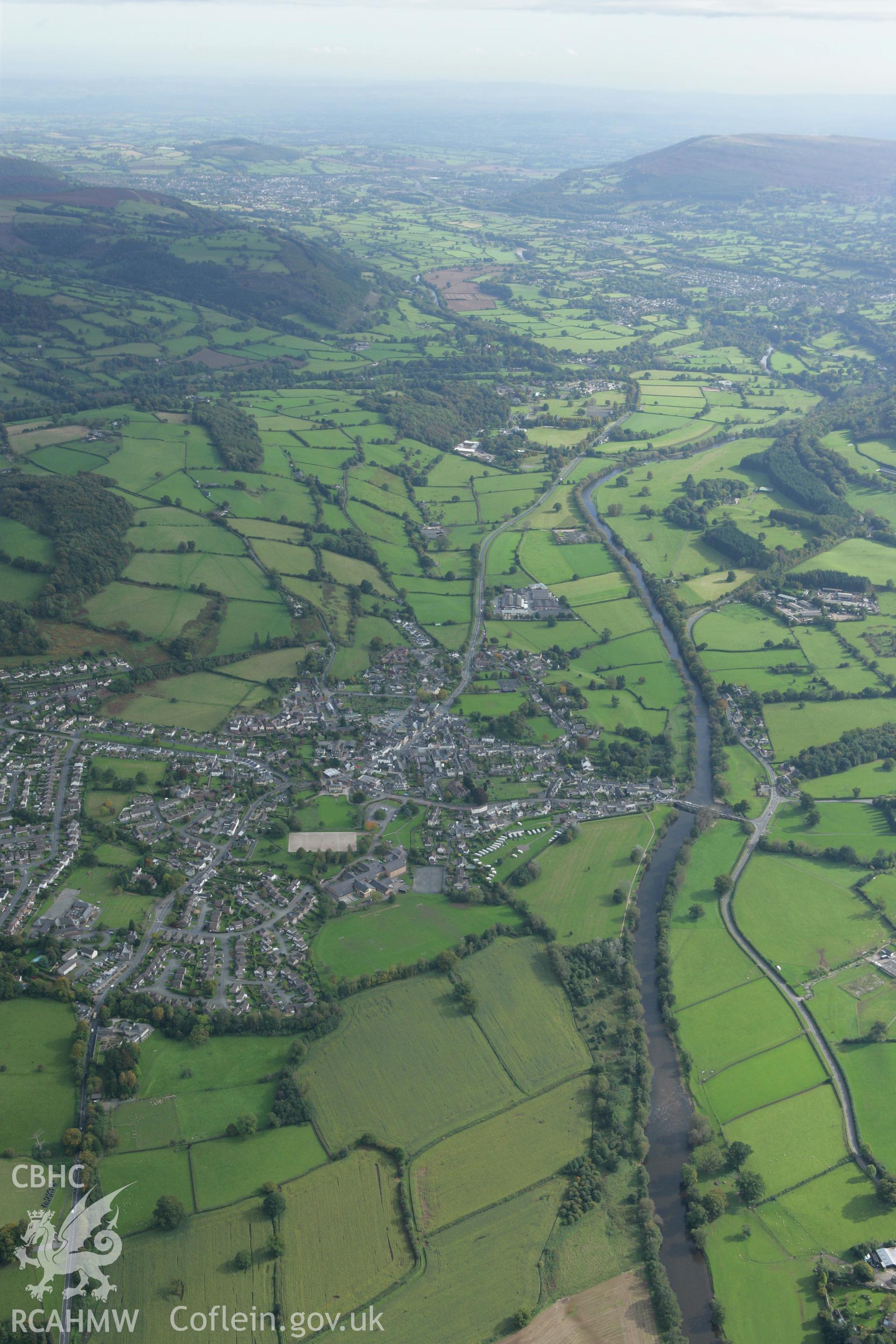 RCAHMW colour oblique photograph of Crickhowell. Taken by Toby Driver on 10/10/2008.
