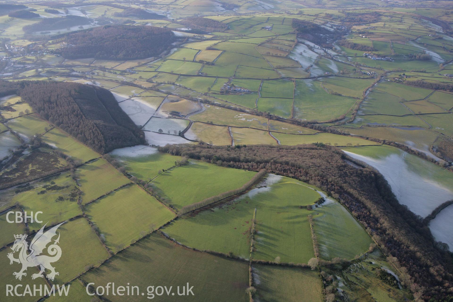 RCAHMW colour oblique photograph of Castell Allt-goch, Lampeter. Taken by Toby Driver on 15/12/2008.