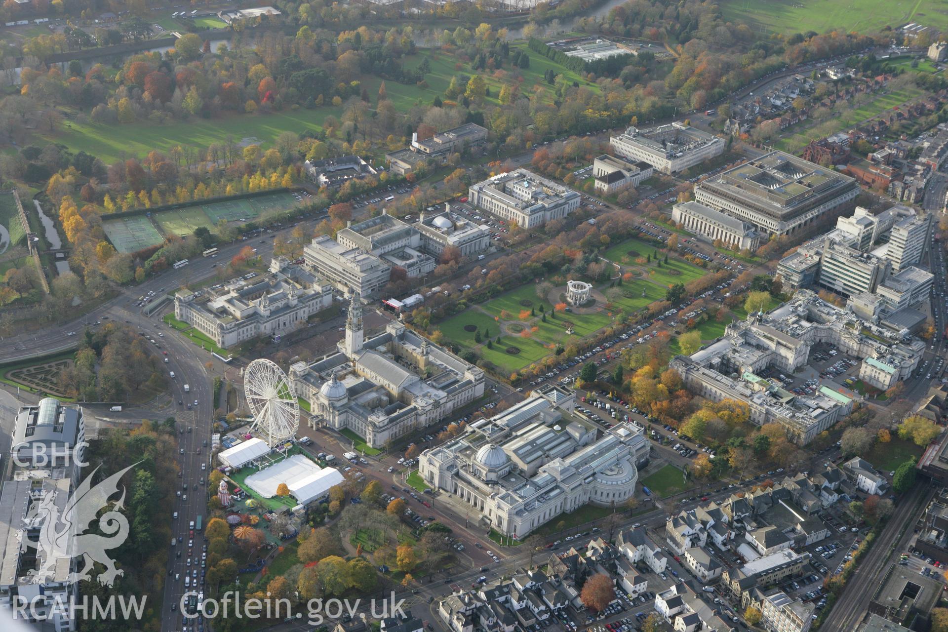 RCAHMW colour oblique photograph of National Museum of Wales, Cardiff City Hall and Cardiff University, Cathay Park, Cardiff. Taken by Toby Driver on 12/11/2008.
