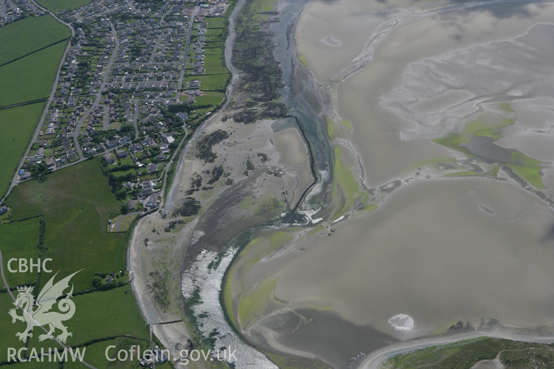 RCAHMW colour oblique photograph of Newland Fish Trap, Anglesey. Taken by Toby Driver on 13/06/2008.