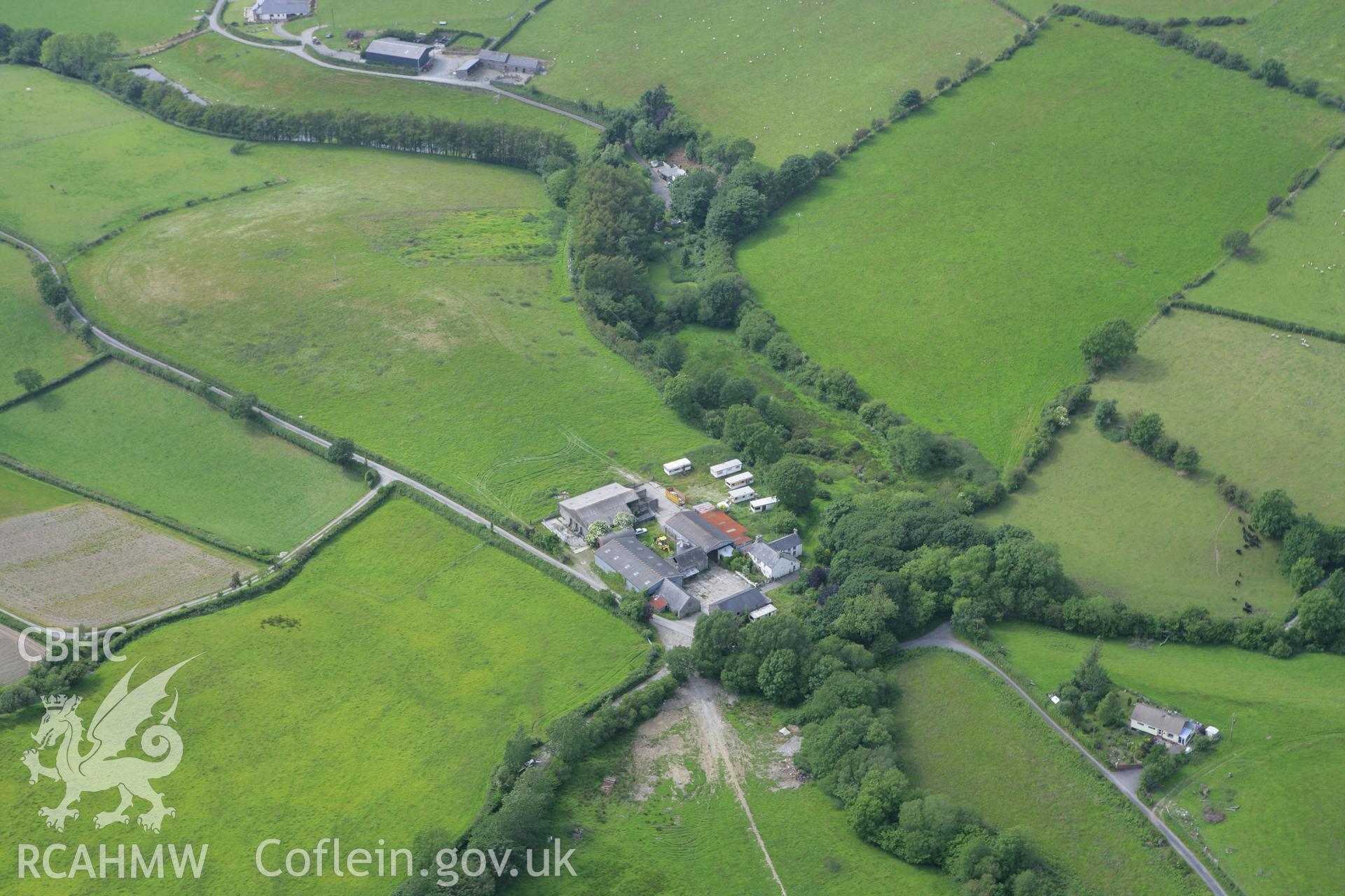 RCAHMW colour oblique photograph of Bryngwyn Canol. Taken by Toby Driver on 13/06/2008.
