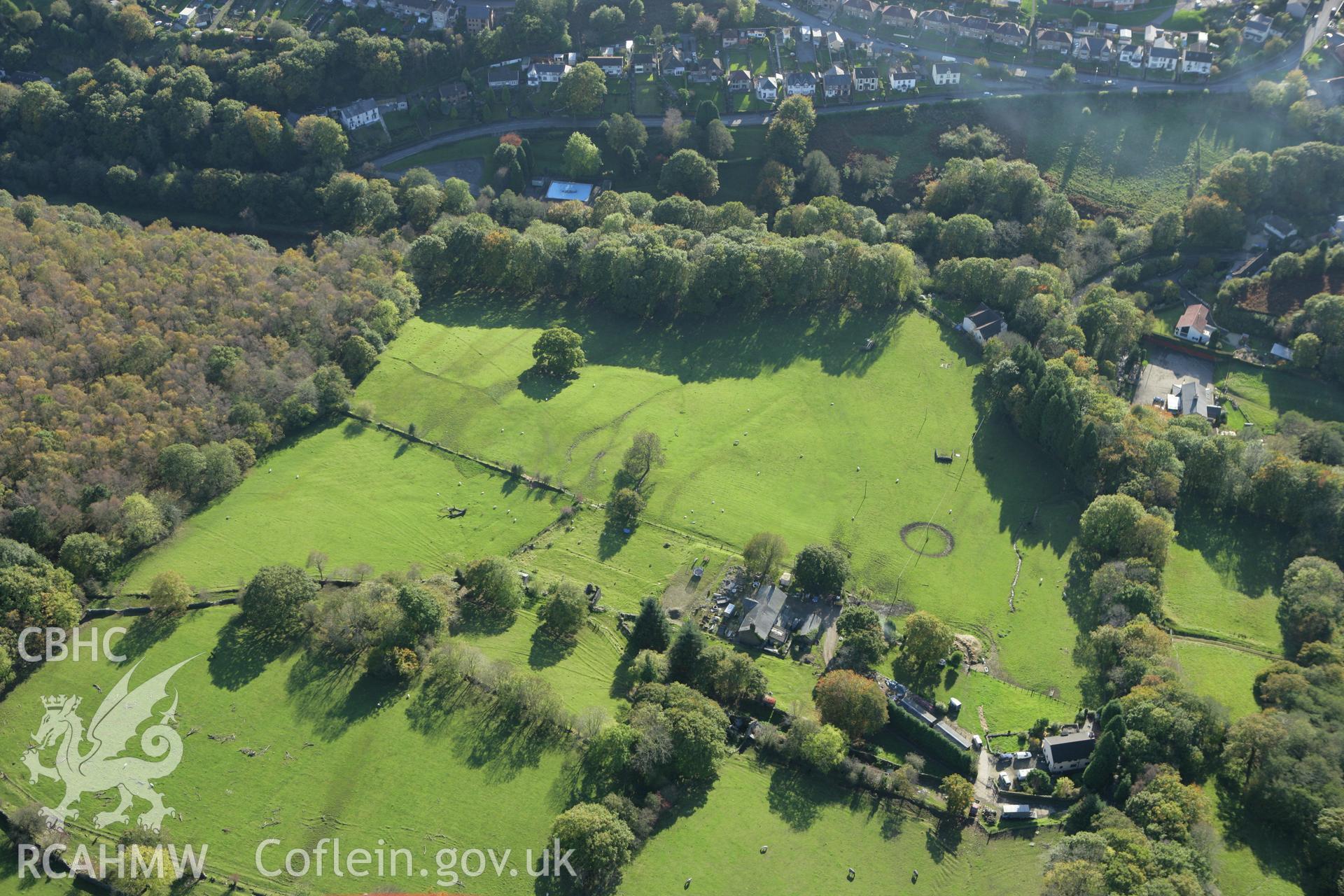 RCAHMW colour oblique photograph of Gilfach-glyd, garden earthworks. Taken by Toby Driver on 16/10/2008.