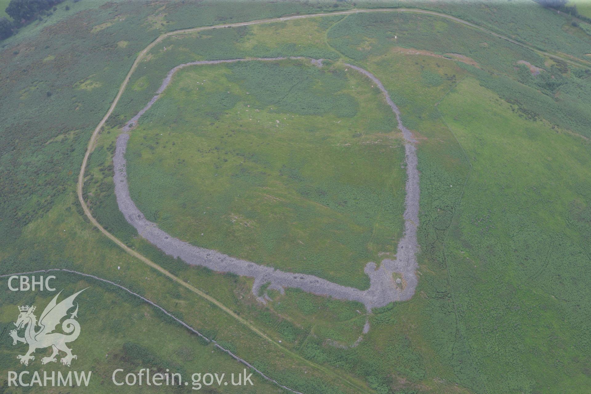 RCAHMW colour oblique photograph of Caer Drewen. Taken by Toby Driver on 24/07/2008.