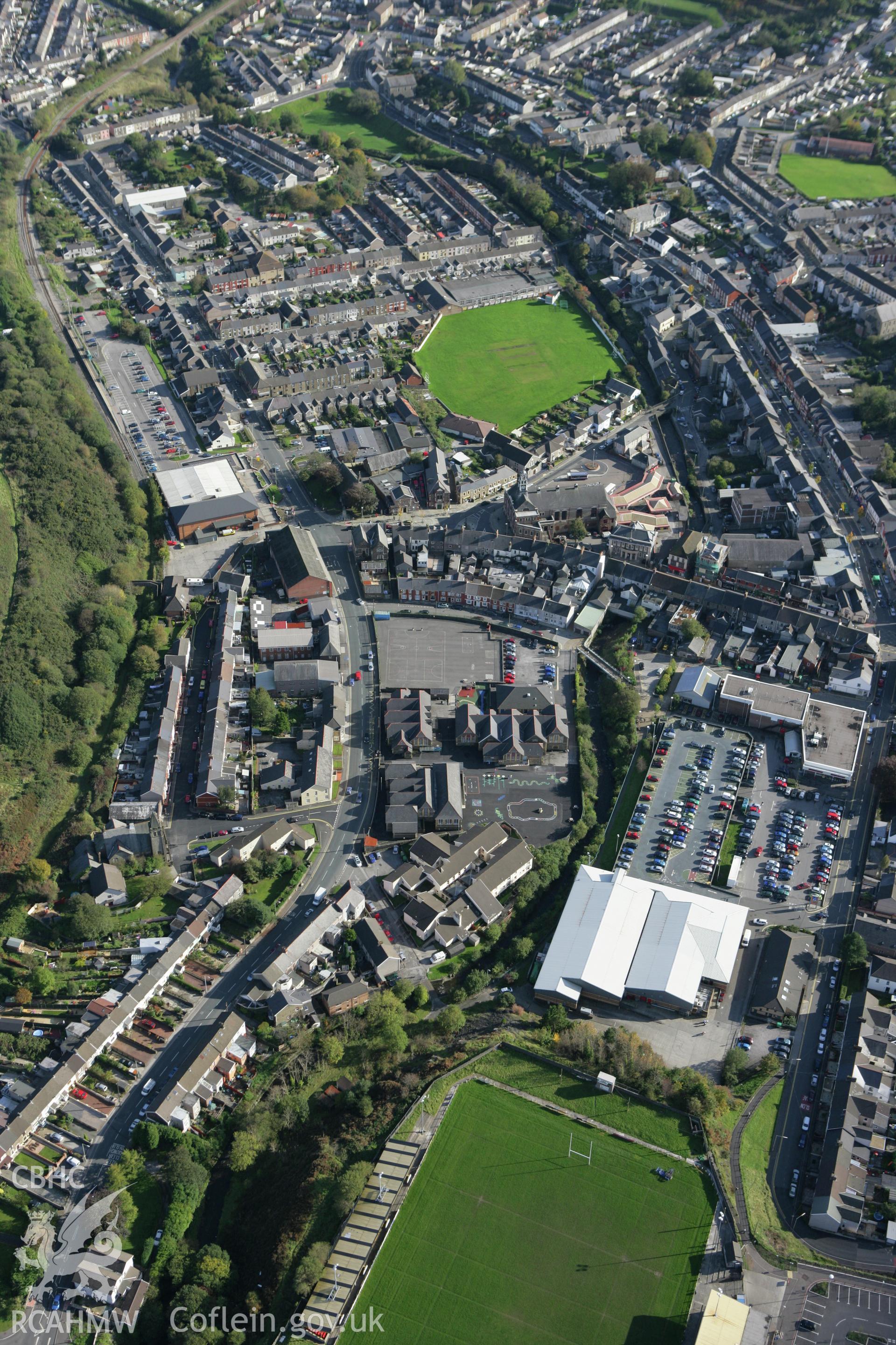 RCAHMW colour oblique photograph of Plasnewydd Primary School, Maesteg. Taken by Toby Driver on 16/10/2008.