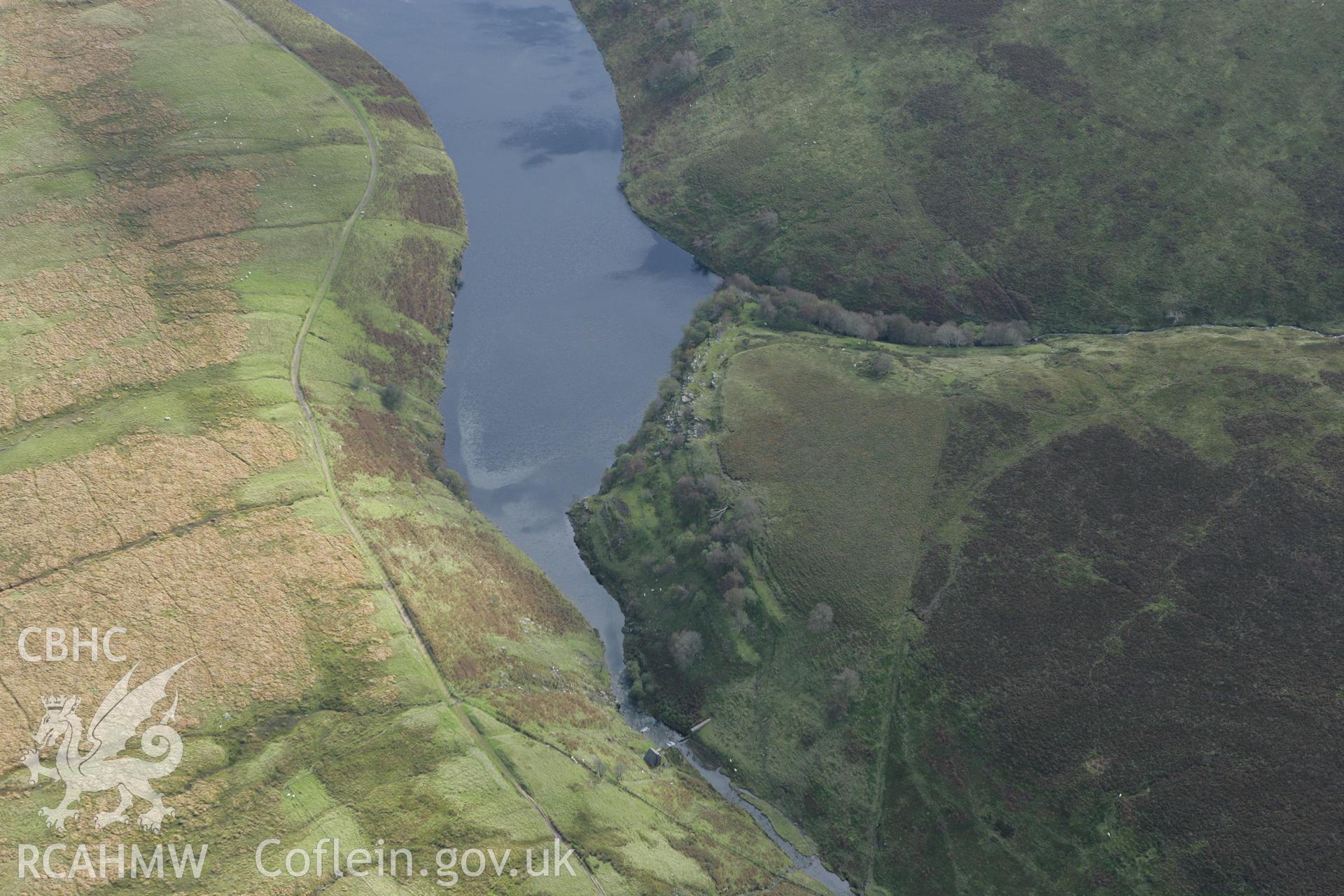 RCAHMW colour oblique photograph of Grwyne Fawr Reservoir, weir, from the north-west. Taken by Toby Driver on 10/10/2008.