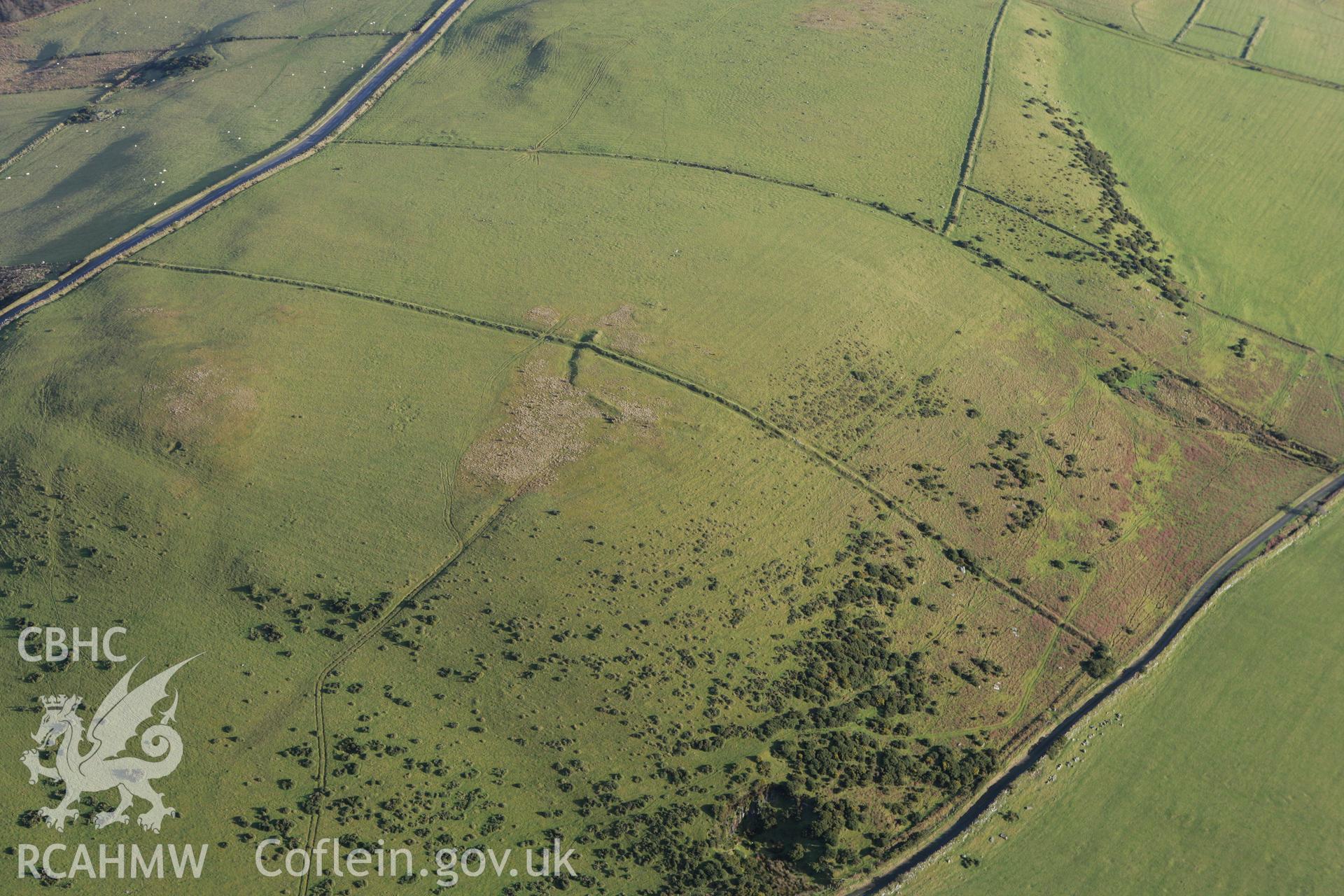 RCAHMW colour oblique photograph of Mynydd Morvil Field System. Taken by Toby Driver on 15/12/2008.