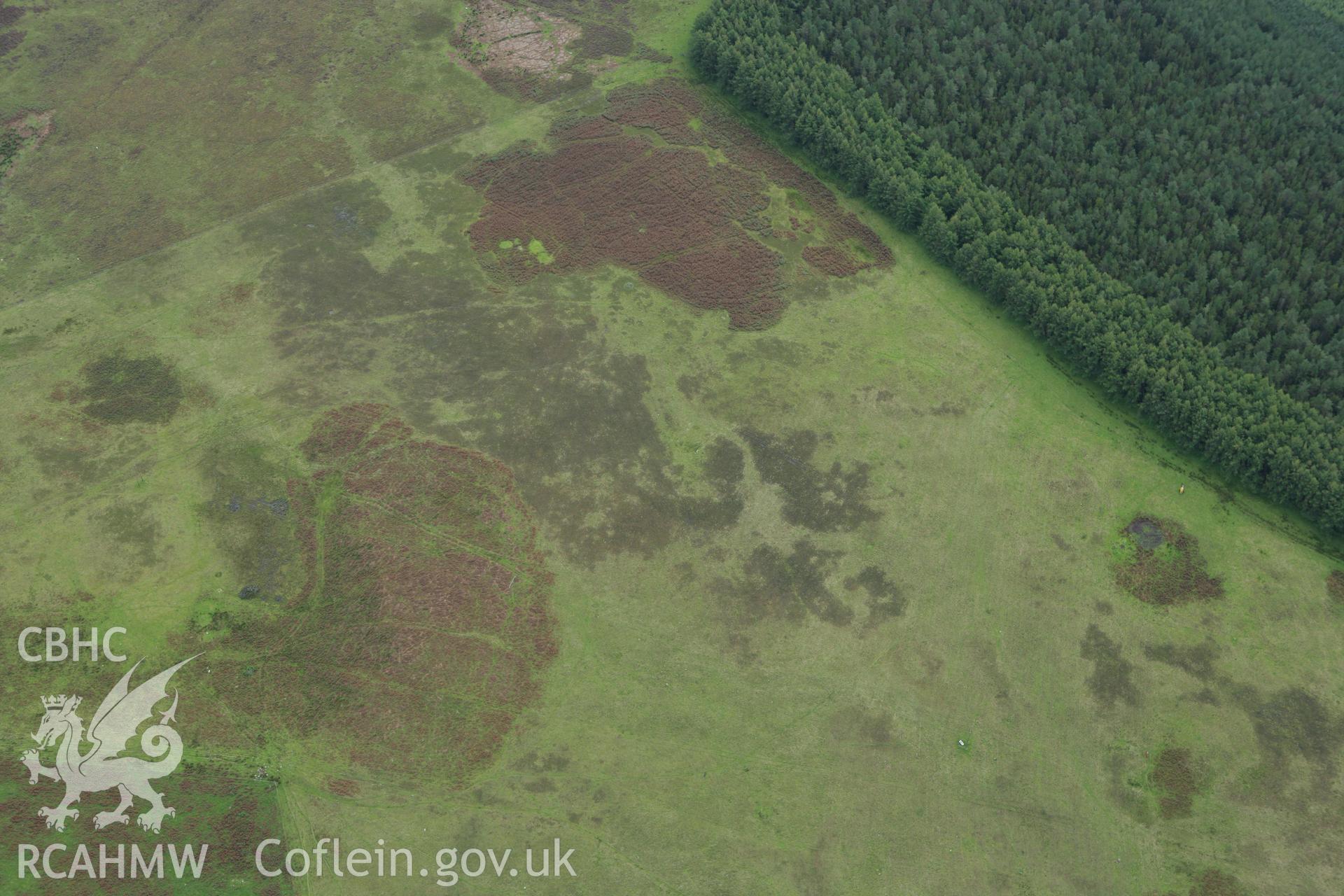 RCAHMW colour oblique photograph of Rhos-Gwawr Cairnfield. Taken by Toby Driver on 12/09/2008.