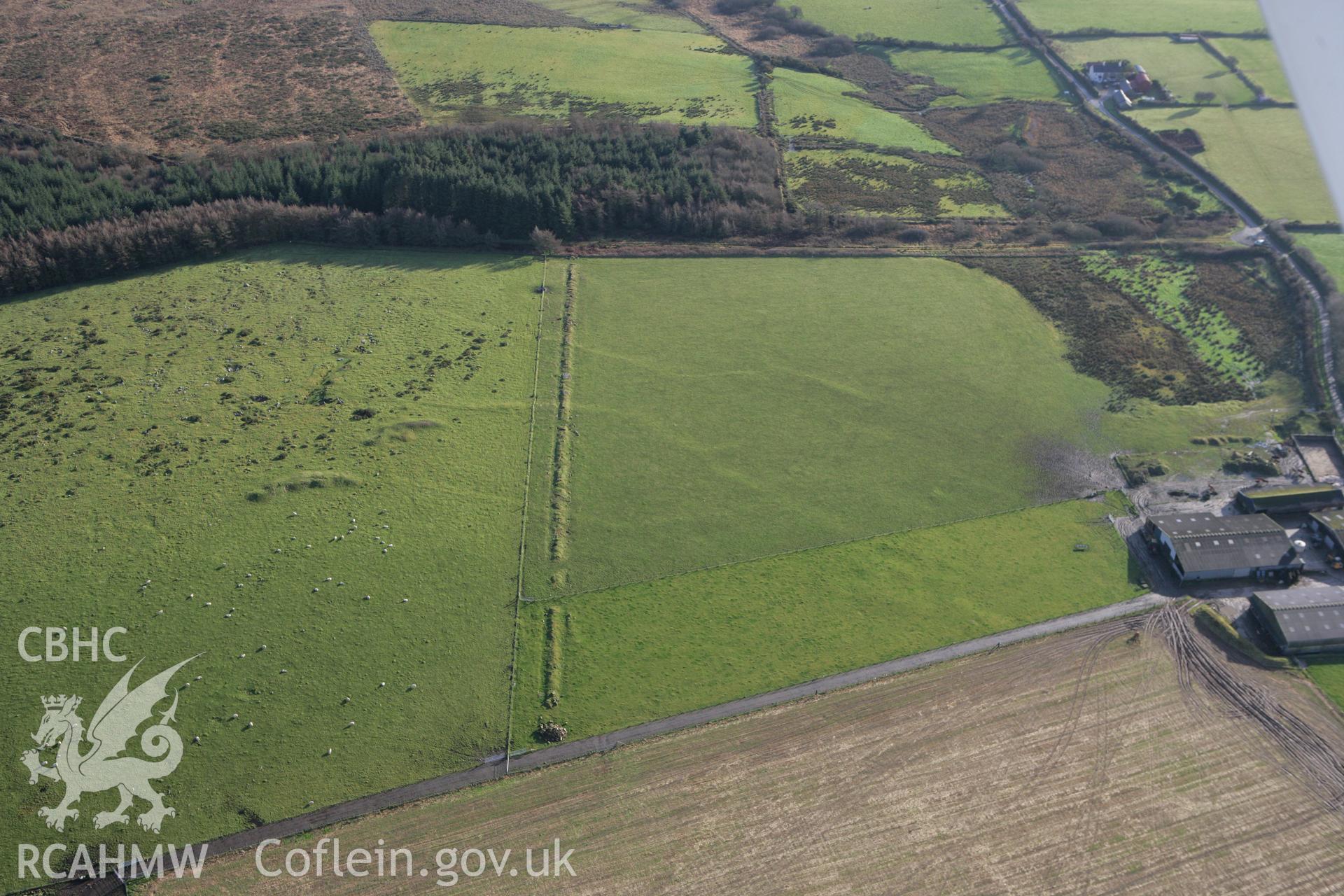 RCAHMW colour oblique photograph of Stiniog Settlement and Field System. Taken by Toby Driver on 15/12/2008.
