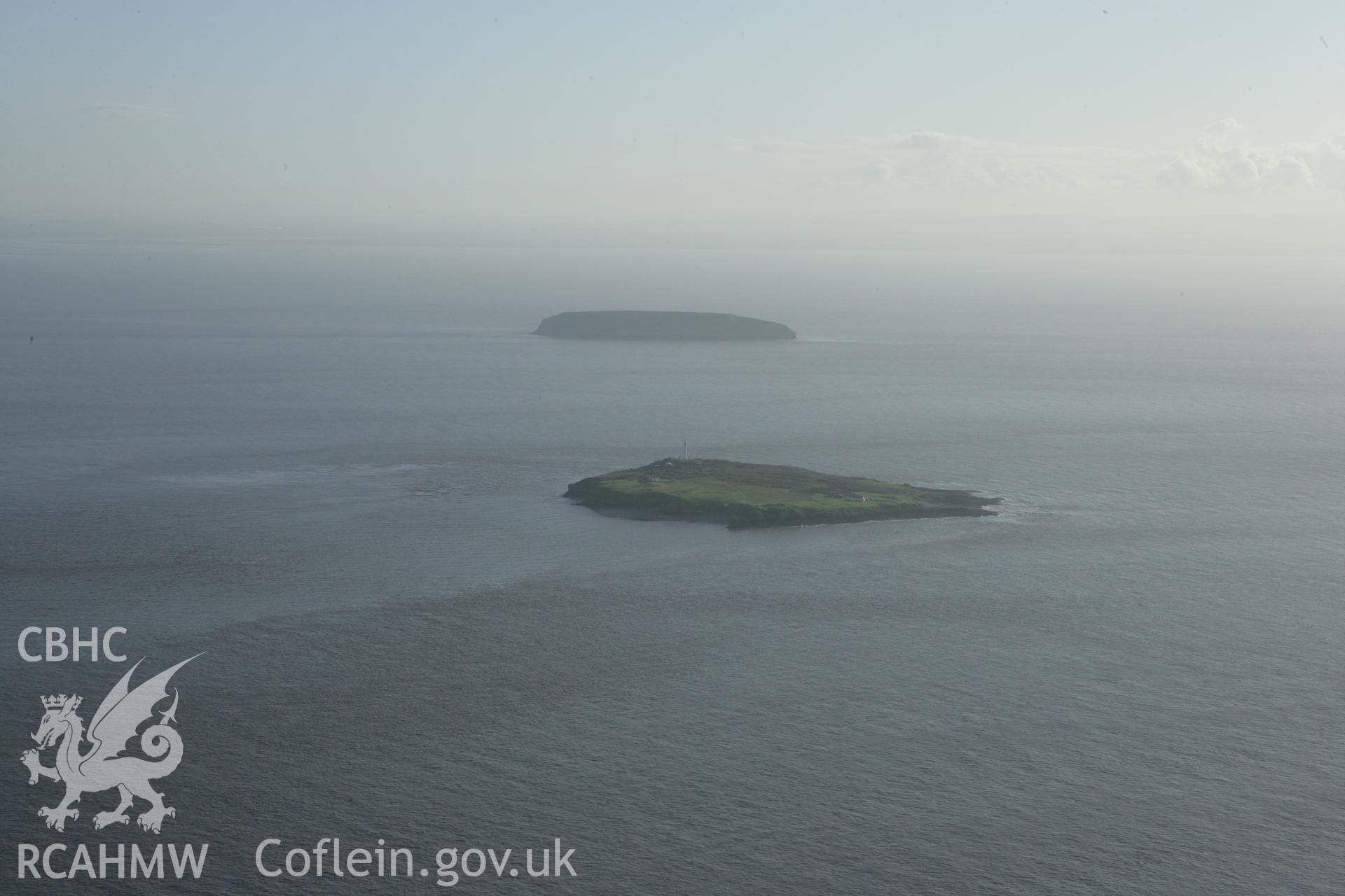 RCAHMW colour oblique photograph of Flat Holm and Steep Holm, from the north. Taken by Toby Driver on 12/11/2008.