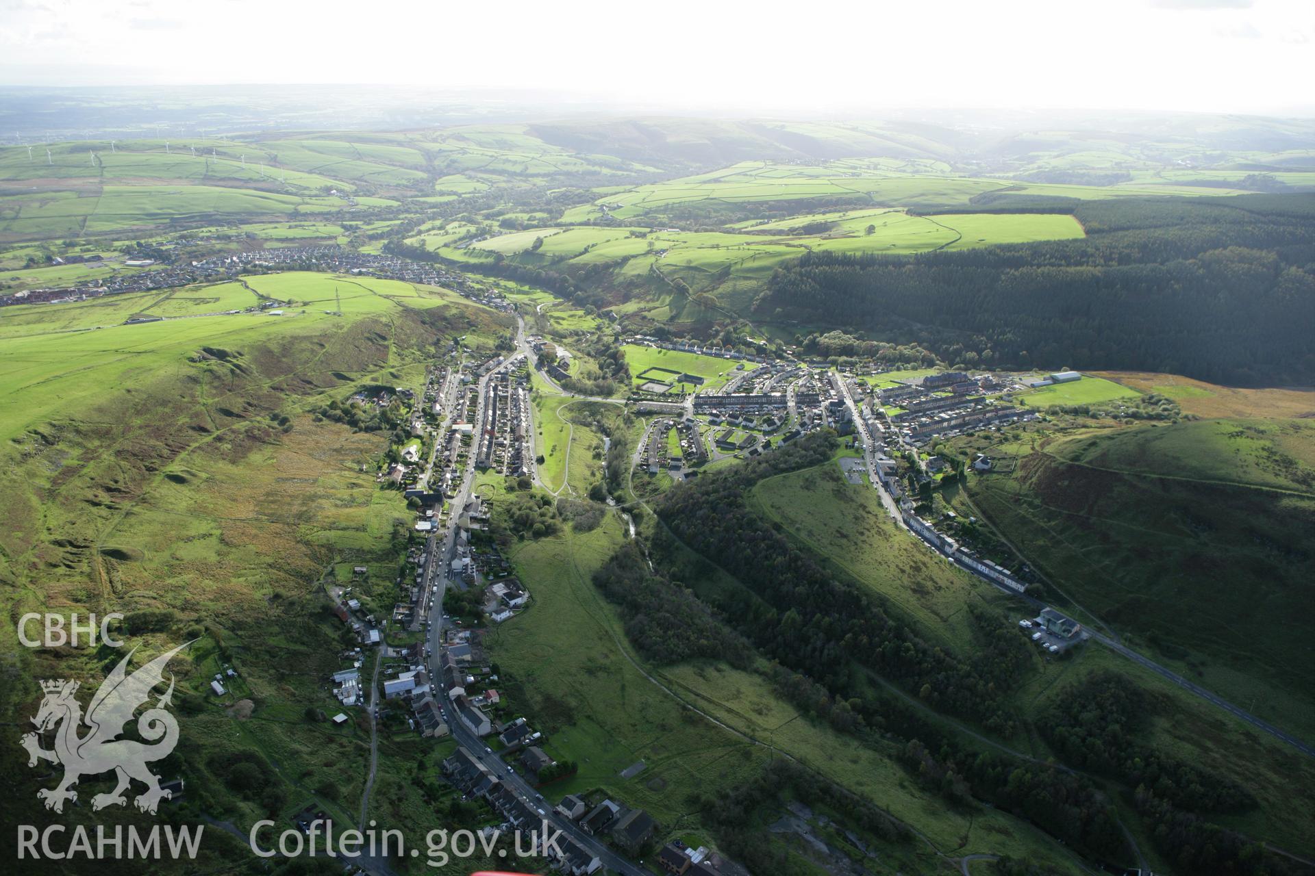 RCAHMW colour oblique photograph of Gilfach Goch, from the south. Taken by Toby Driver on 16/10/2008.