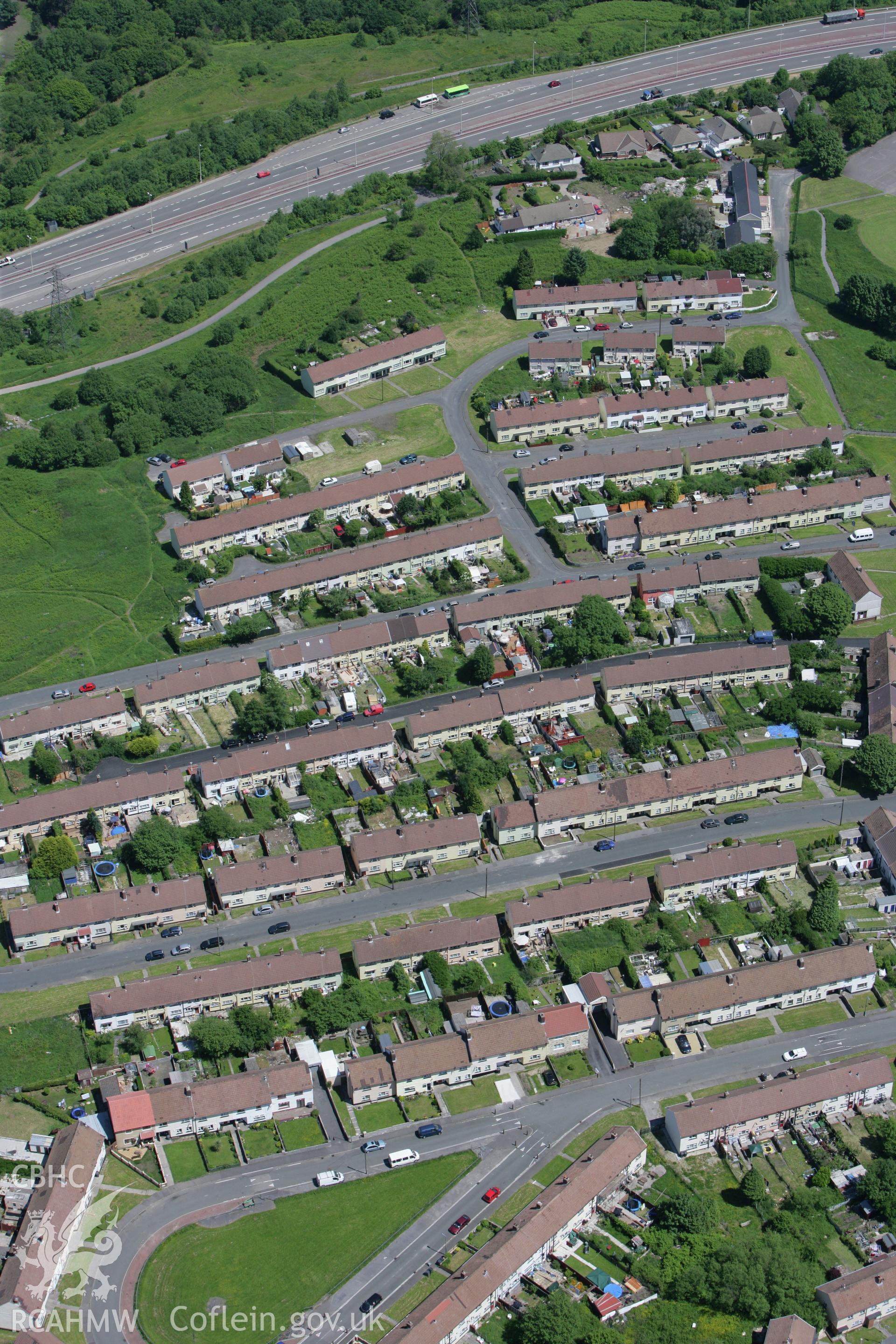 RCAHMW colour oblique photograph of Gellideg housing estate. Taken by Toby Driver on 09/06/2008.