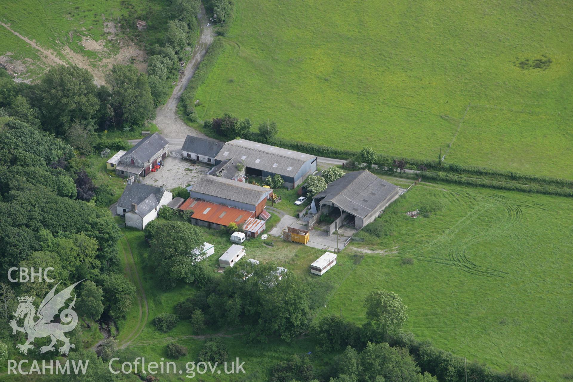 RCAHMW colour oblique photograph of Bryngwyn Canol. Taken by Toby Driver on 13/06/2008.