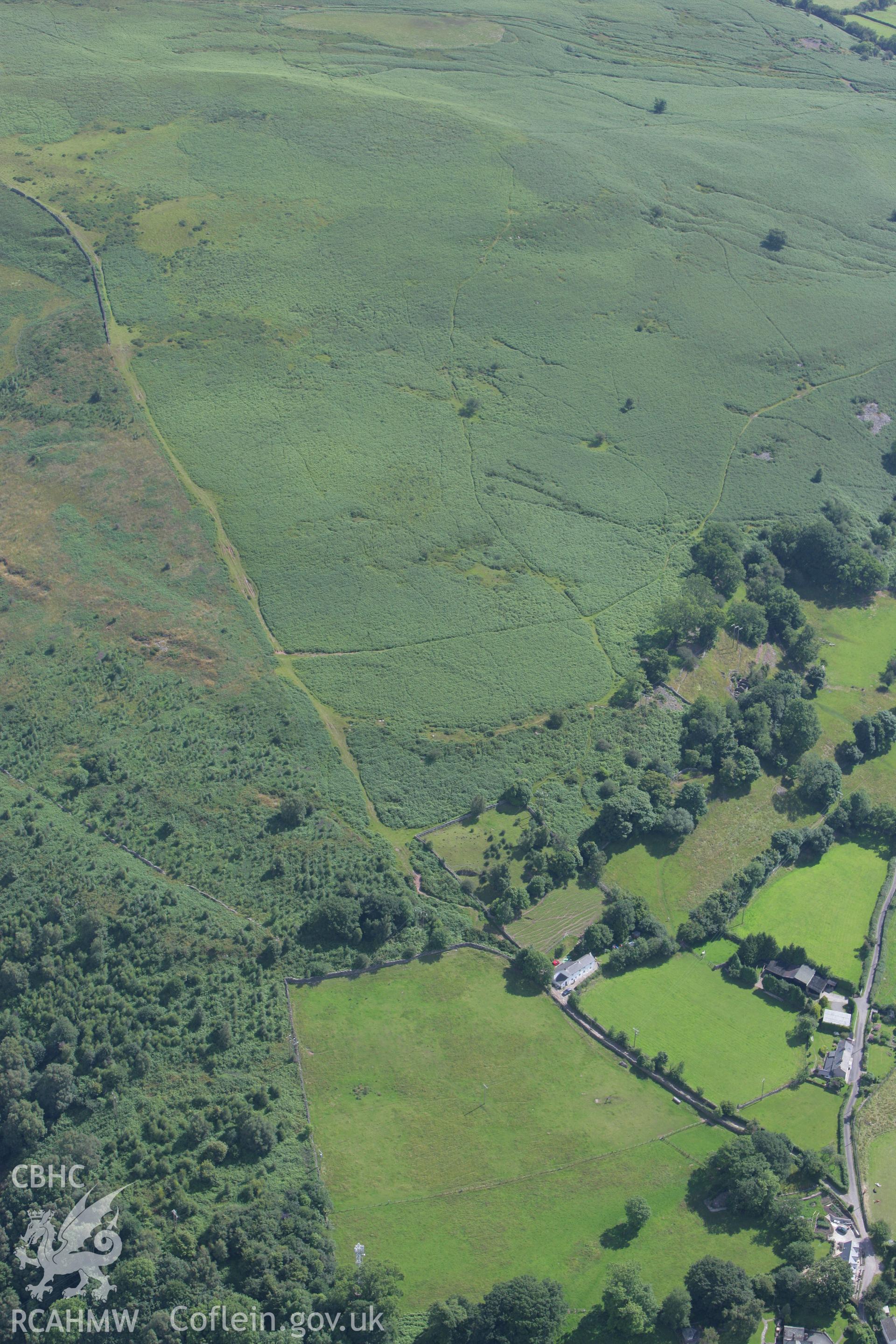 RCAHMW colour oblique photograph of Bwlch Defensive Enclosure. Taken by Toby Driver on 21/07/2008.