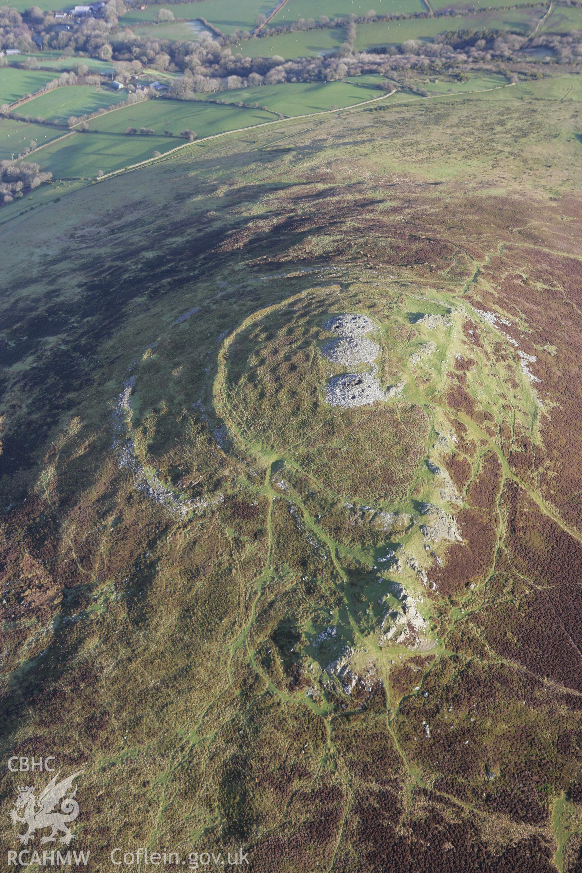 RCAHMW colour oblique photograph of Foel Drygarn Hillfort. Taken by Toby Driver on 15/12/2008.