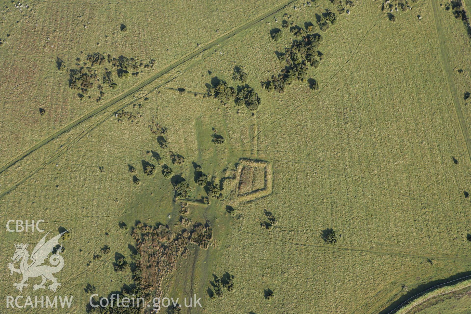 RCAHMW colour oblique photograph of Deserted Rural Settlement at Banc Du, North-East of GelliFawr. Taken by Toby Driver on 15/12/2008.