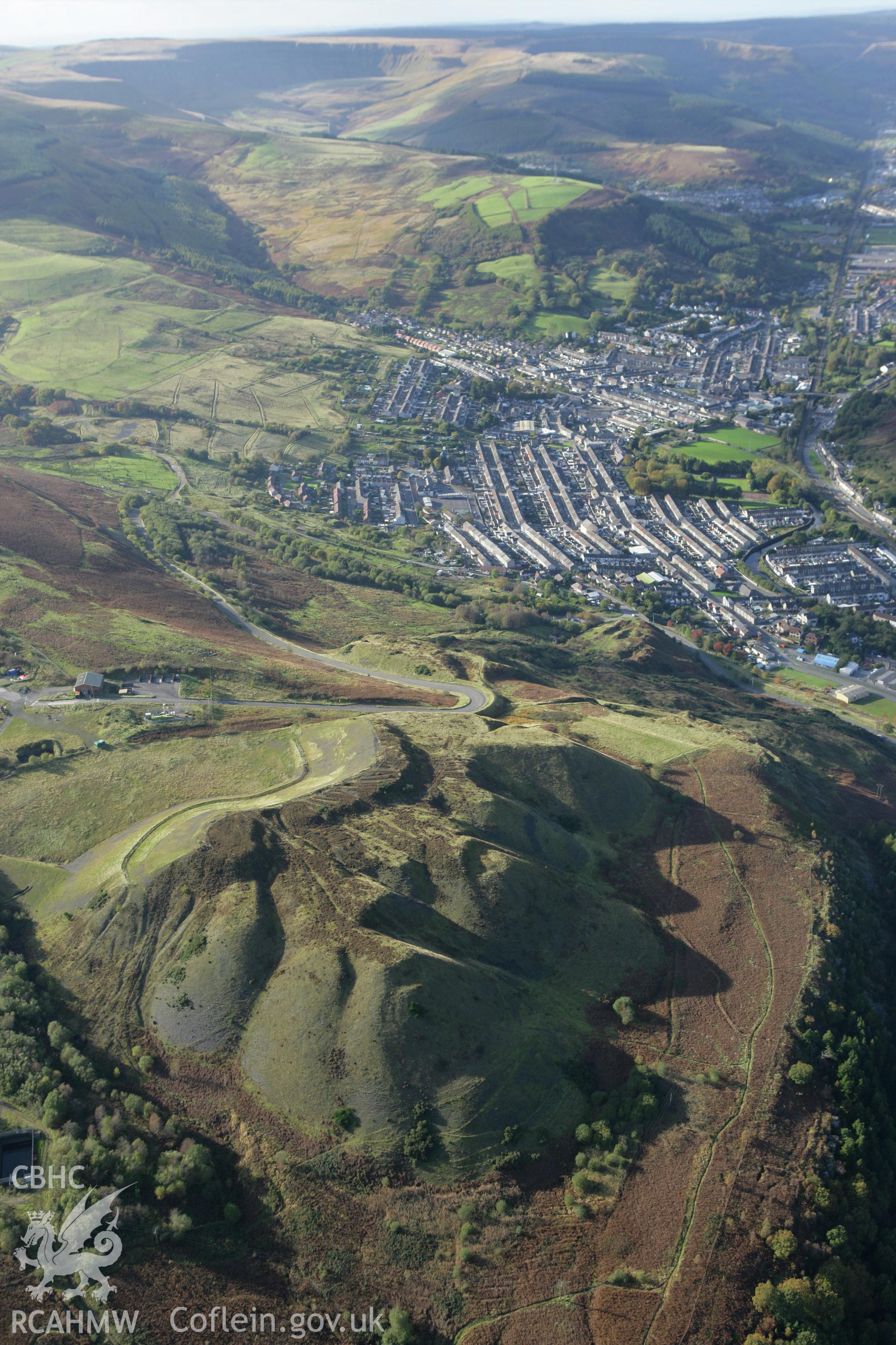 RCAHMW colour oblique photograph of Gelli Colliery (site of). Taken by Toby Driver on 16/10/2008.