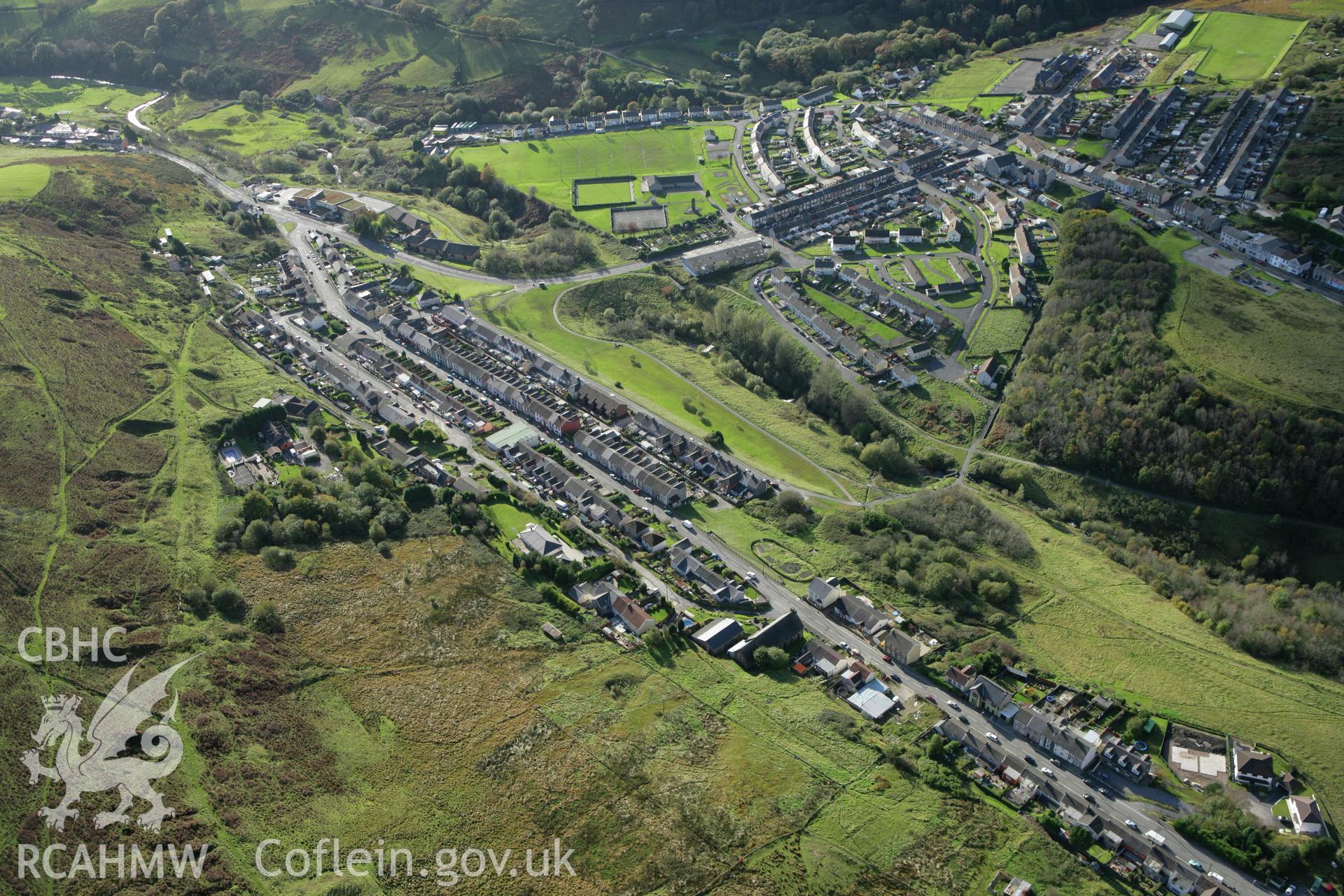 RCAHMW colour oblique photograph of Gilfach Goch townscape. Taken by Toby Driver on 16/10/2008.