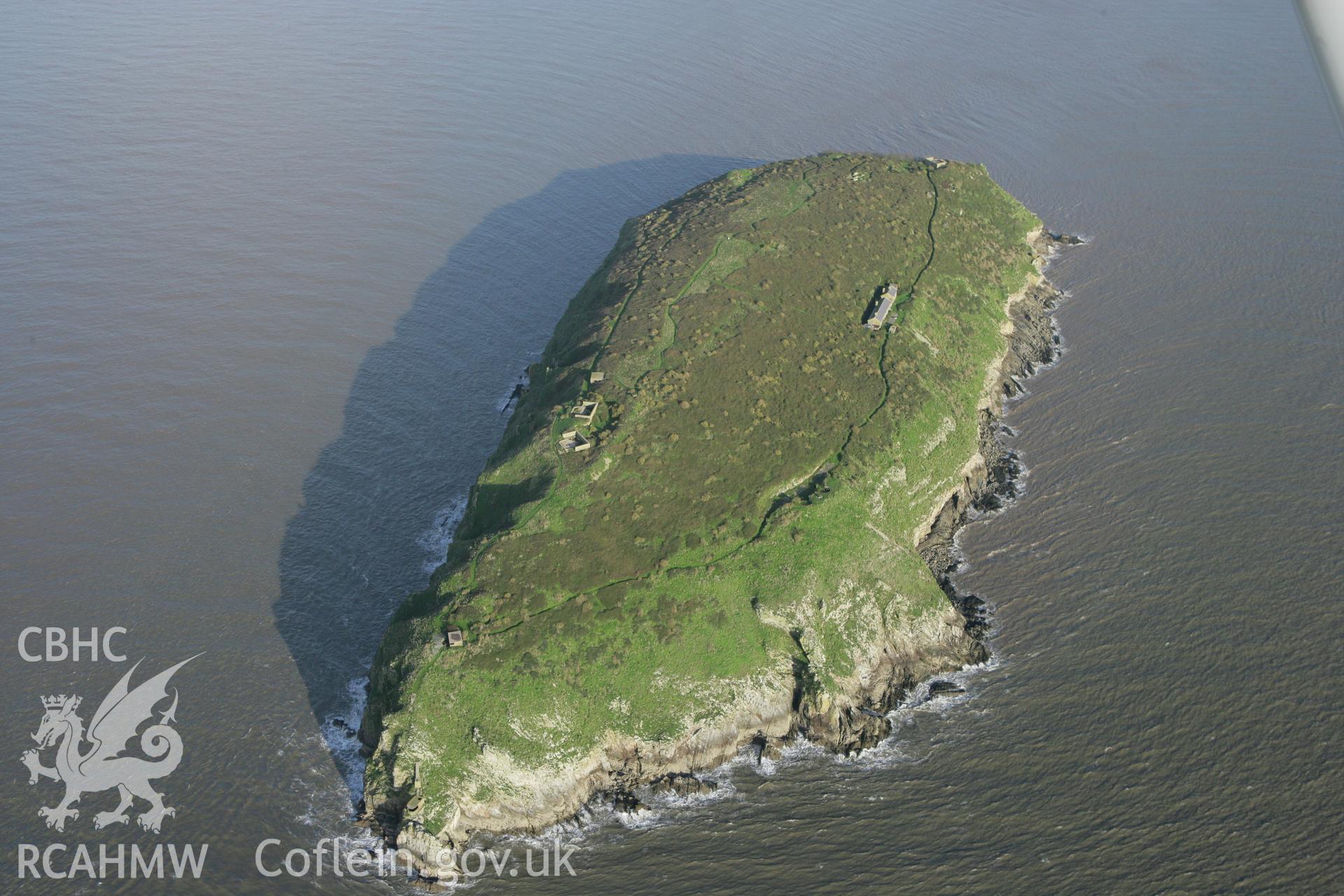 RCAHMW colour oblique photograph of Steep Holm  ENGLAND. Taken by Toby Driver on 12/11/2008.