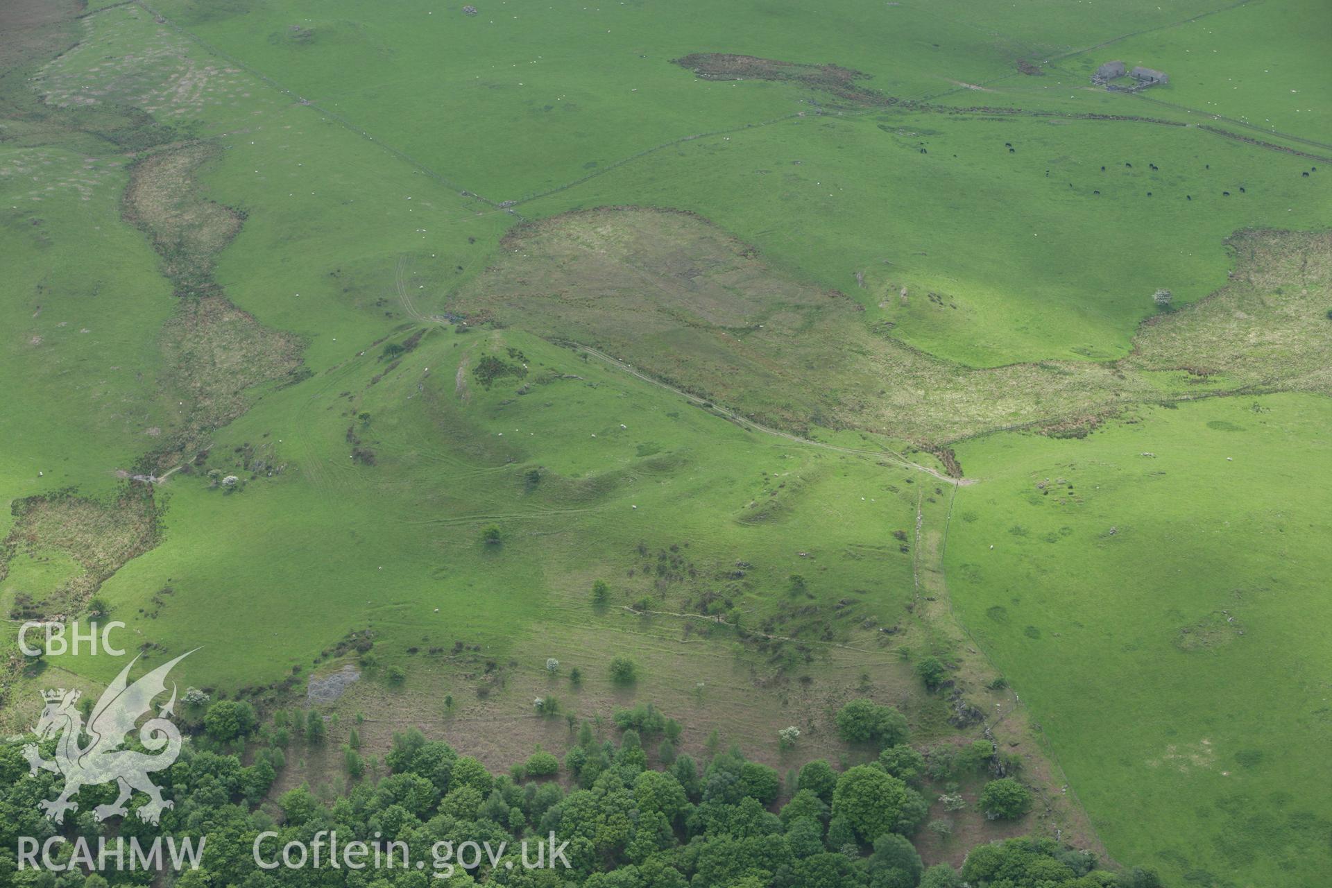 RCAHMW colour oblique photograph of Pen Dinas Hillfort, Bont-goch. Taken by Toby Driver on 20/05/2008.